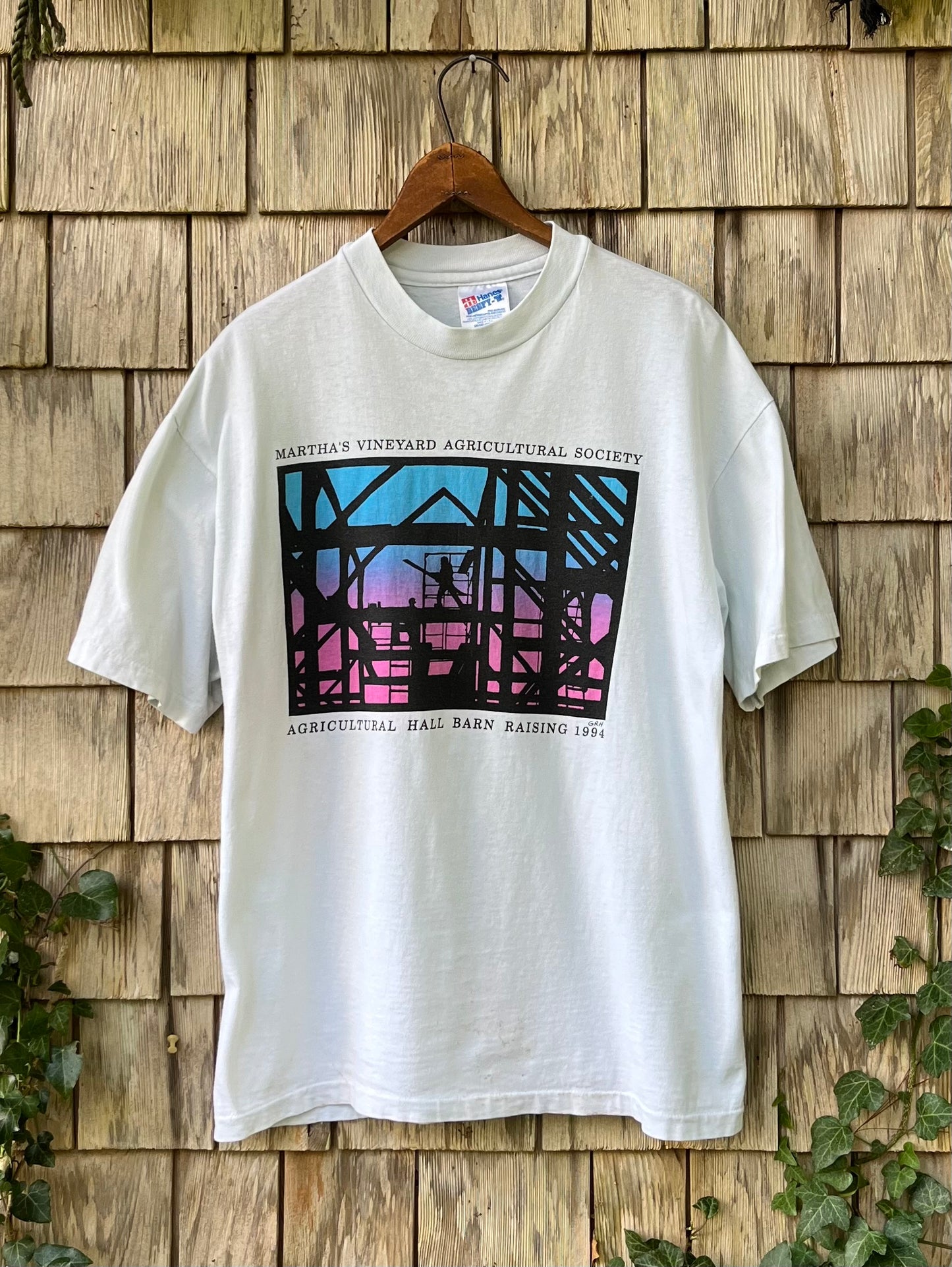 90s Martha’s Vineyard Agricultural Hall Barn Raising T-Shirt (L)
