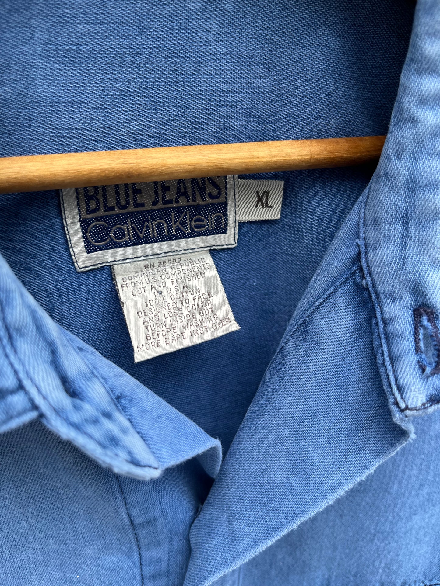 90s Calvin Klein Blue Jeans Pigment Dye Denim Button Up Shirt (XL/XXL)