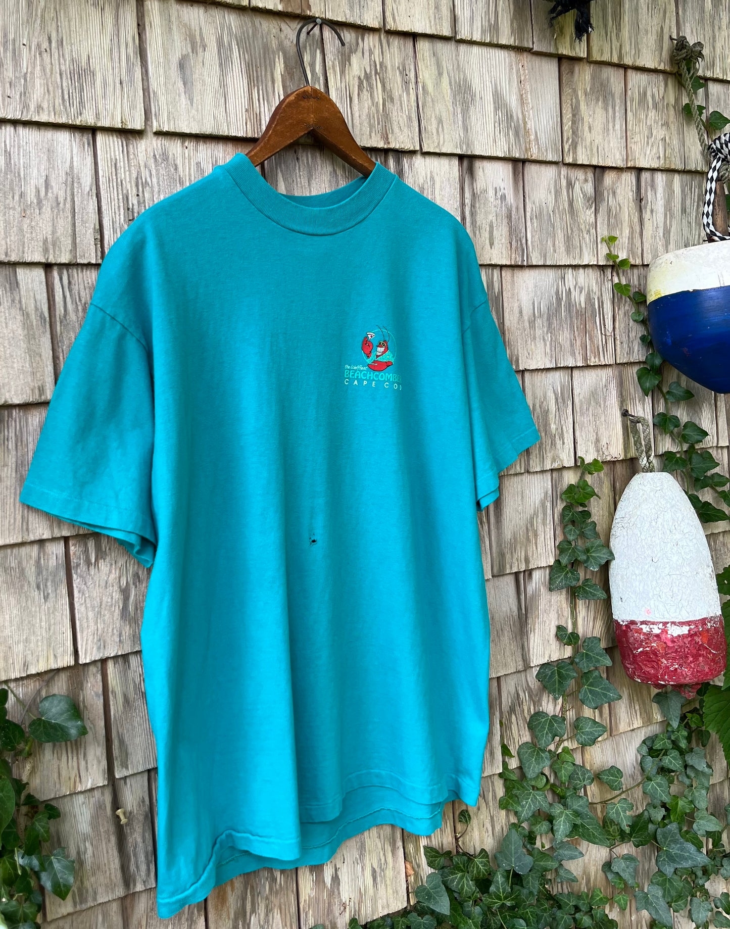 90s Wellfleet Beachcomber Restaurant and Bar T-Shirt (L)