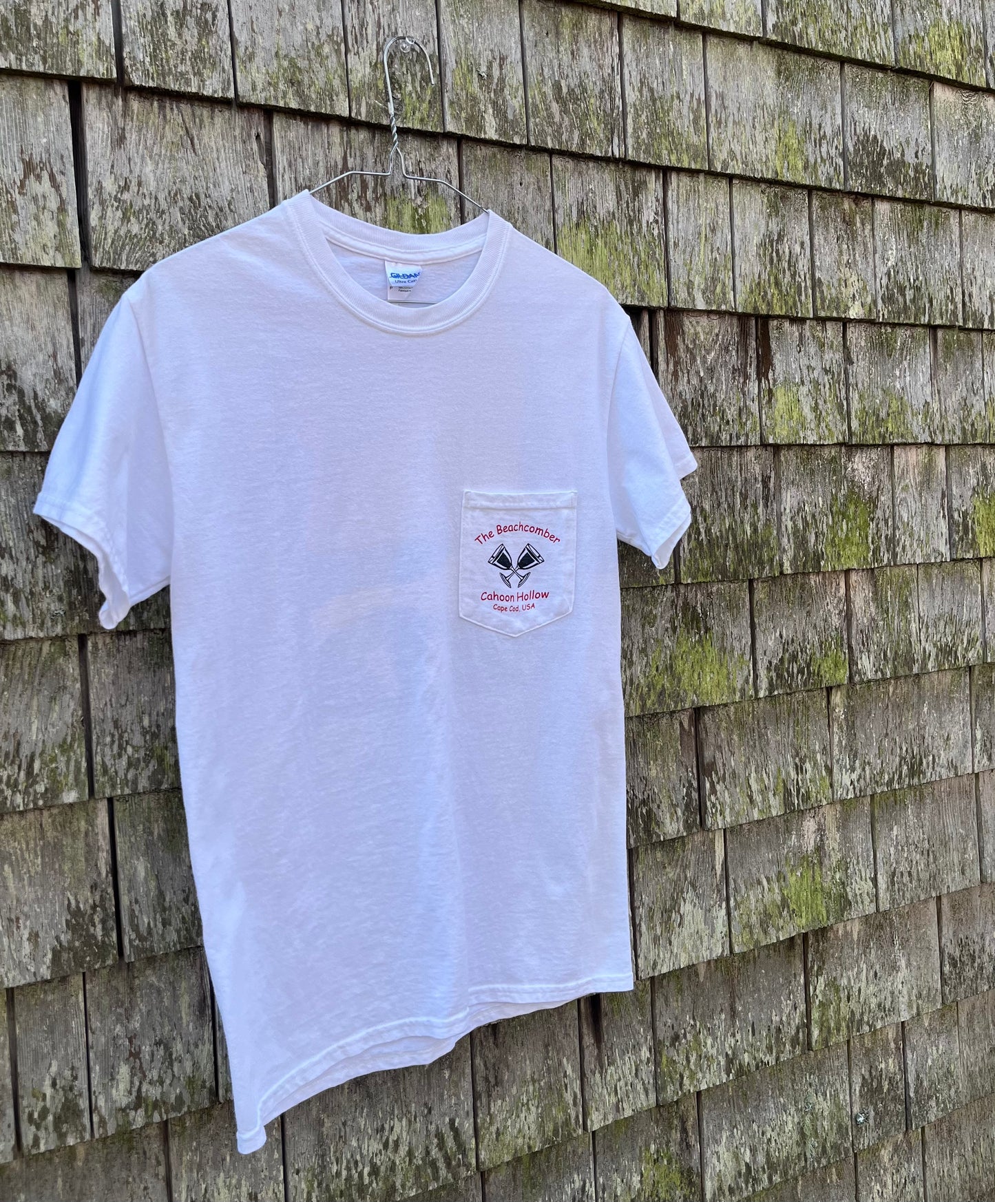 00s The Beachcomber Cahoon Hollow Beach Wellfleet Pocket T-Shirt (S)