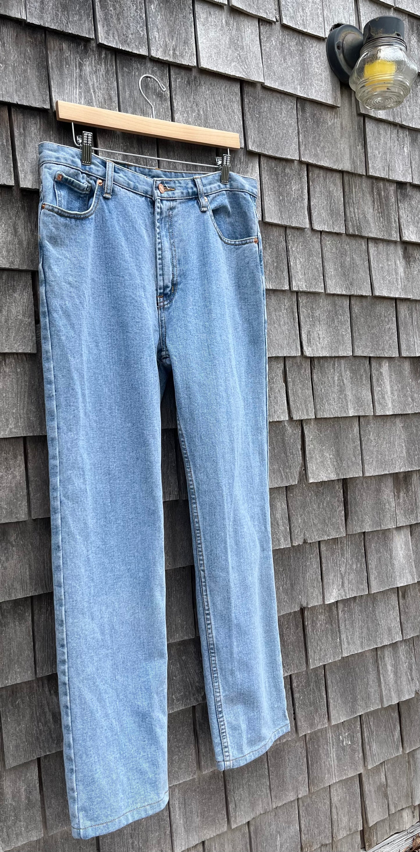 90s Levi’s 501 Light Wash Denim Jeans (34/30)