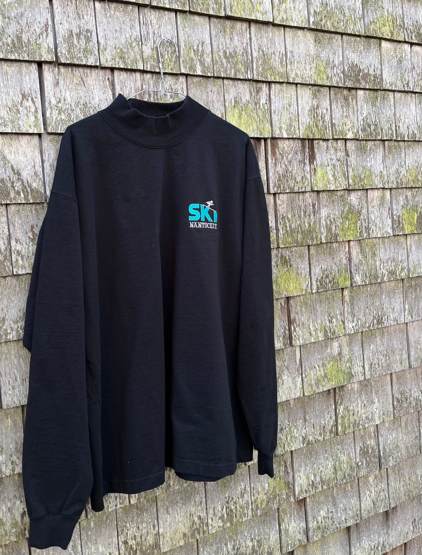 90s Nobby Shop ‘Ski Nantucket’ Mock Neck shirt (XL)