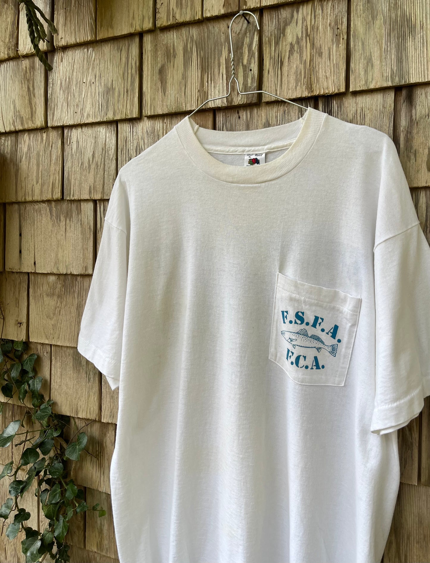 90s Florida Sport Fishing Association Spotted Sea Trout Preservation Pocket T-Shirt (L)