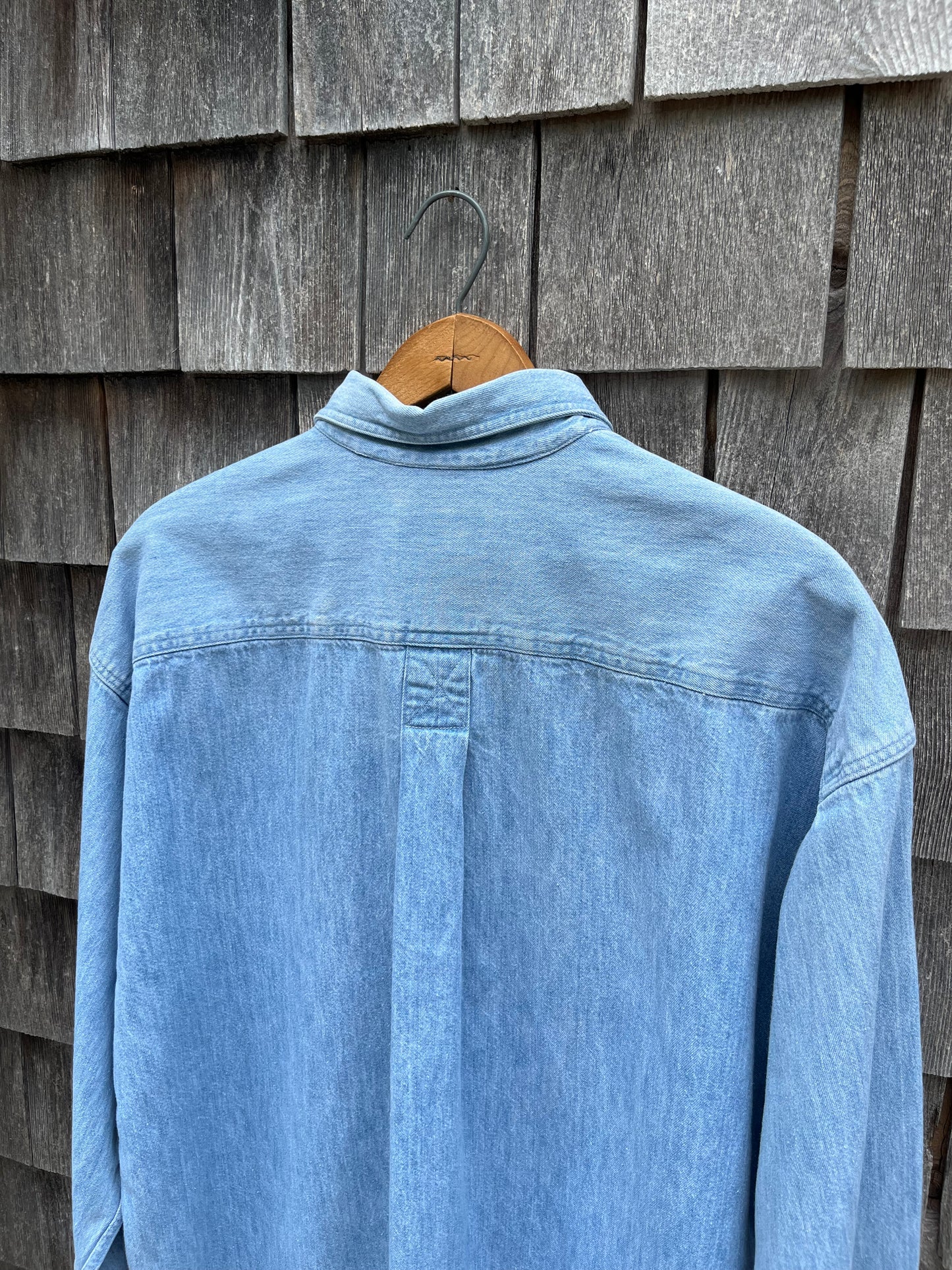 90s L.L. Bean Light Wash Denim Button Down Shirt (XL)