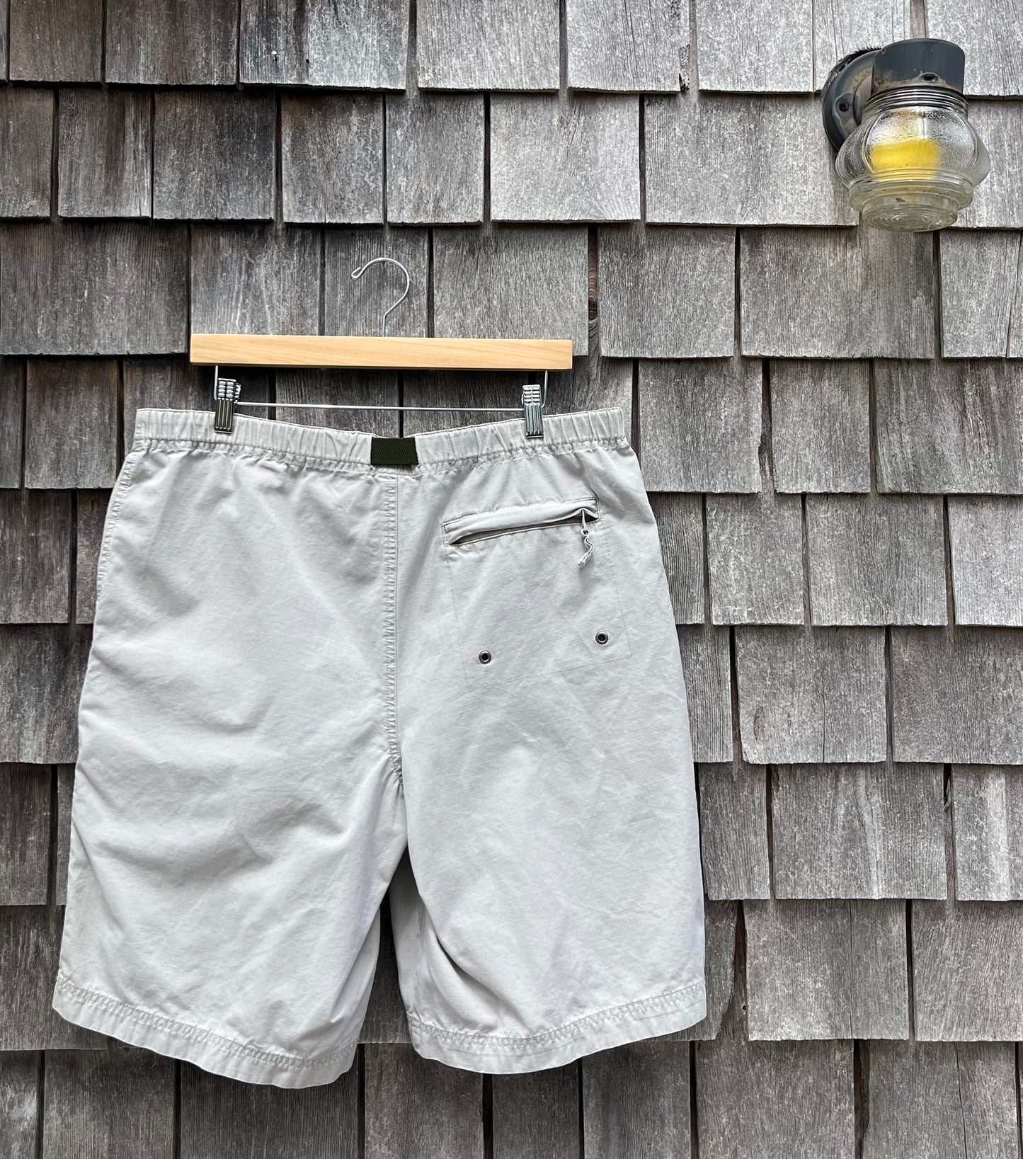 90s GAP Strap Waist Rip Stop Cotton Utility Shorts (XL)