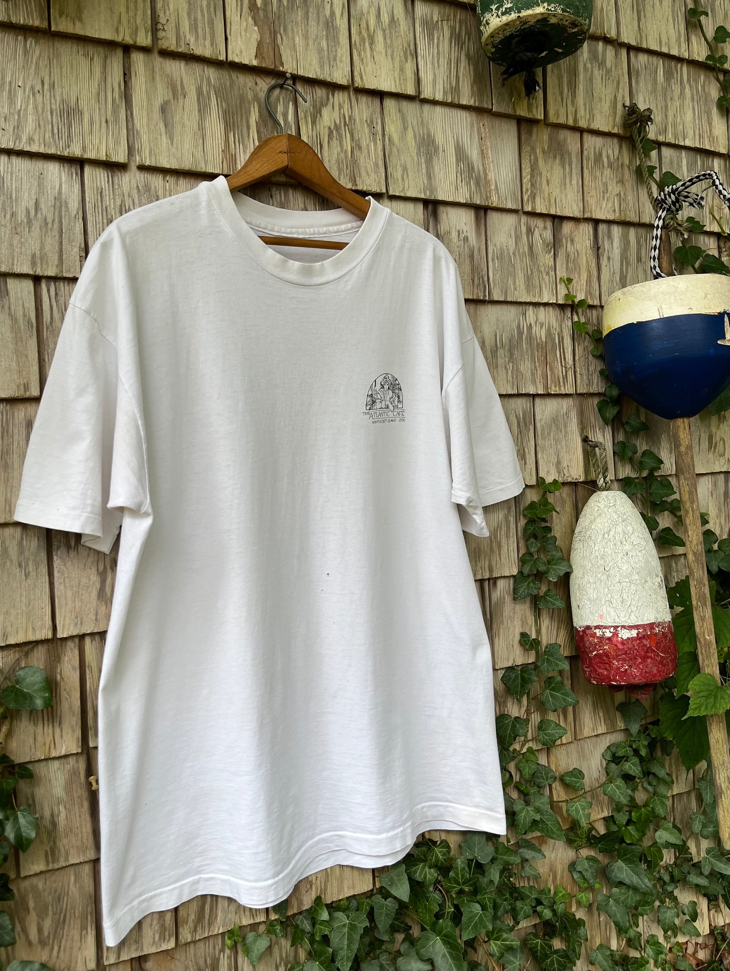 90s The Atlantic Cafe Restaurant and Bar Nantucket T-Shirt (XL)