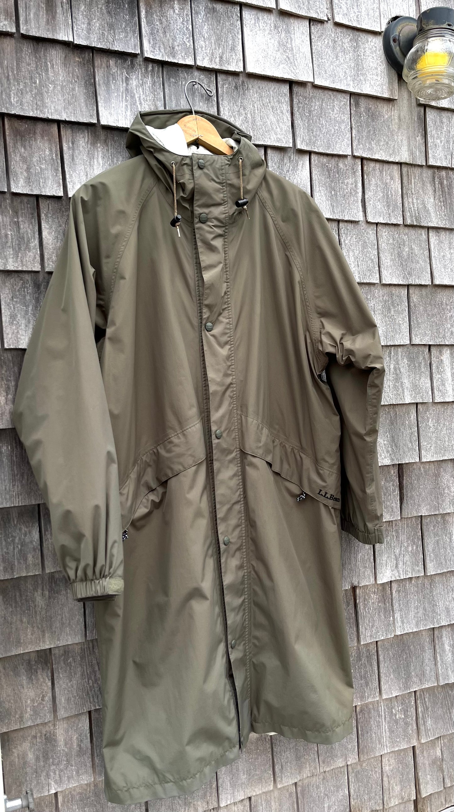 90s L.L. Bean Full Length 'Stowaway' Gore Tex Jacket (XL)