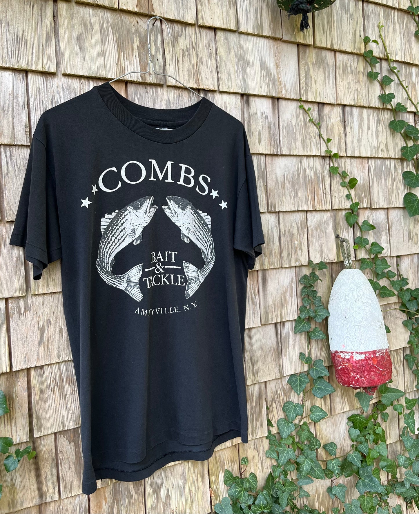 90s Combs Bait & Tackle Amityville New York T-Shirt (M)