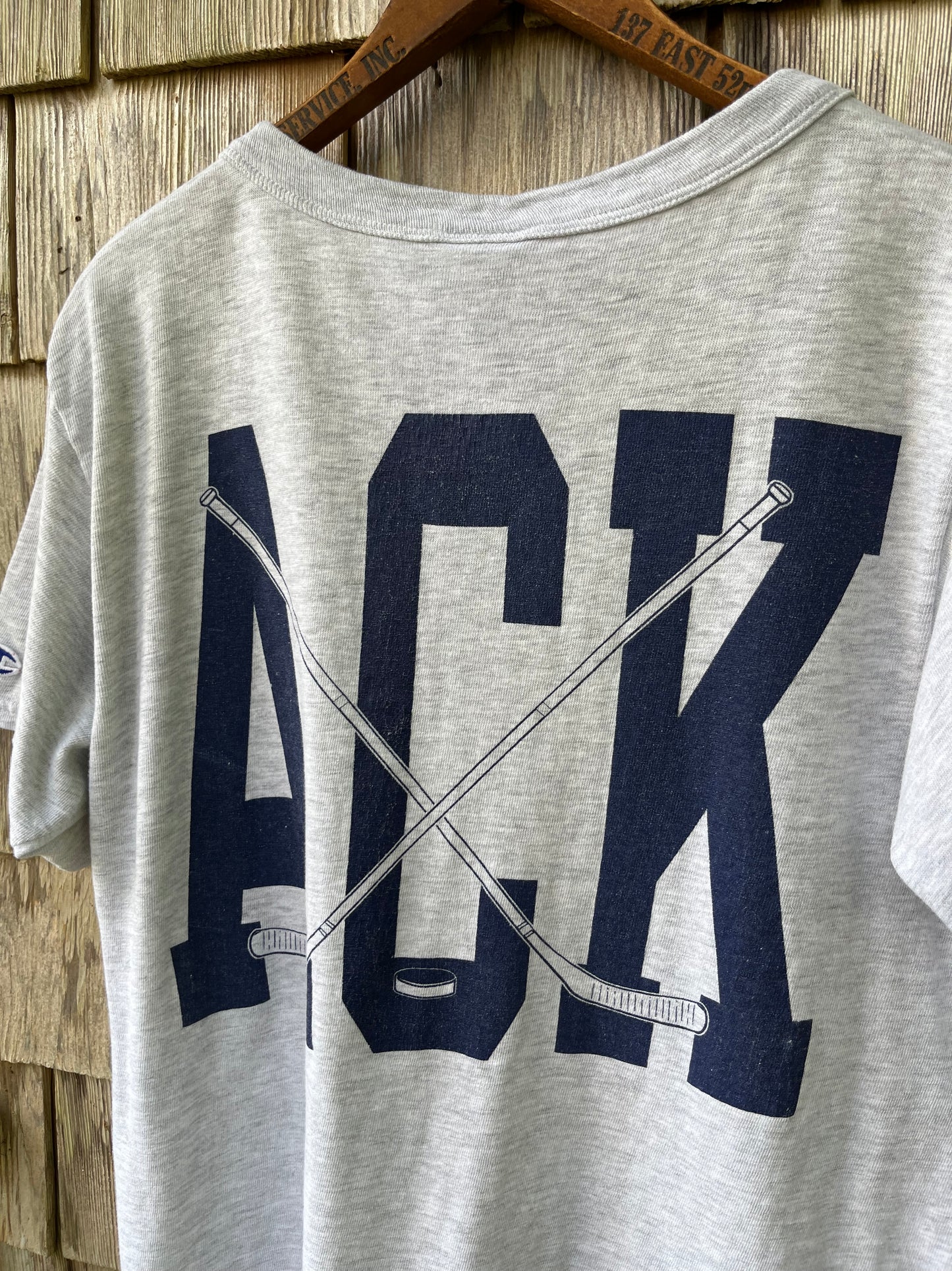 90s Nantucket Ice Hockey Champion T-Shirt (M)
