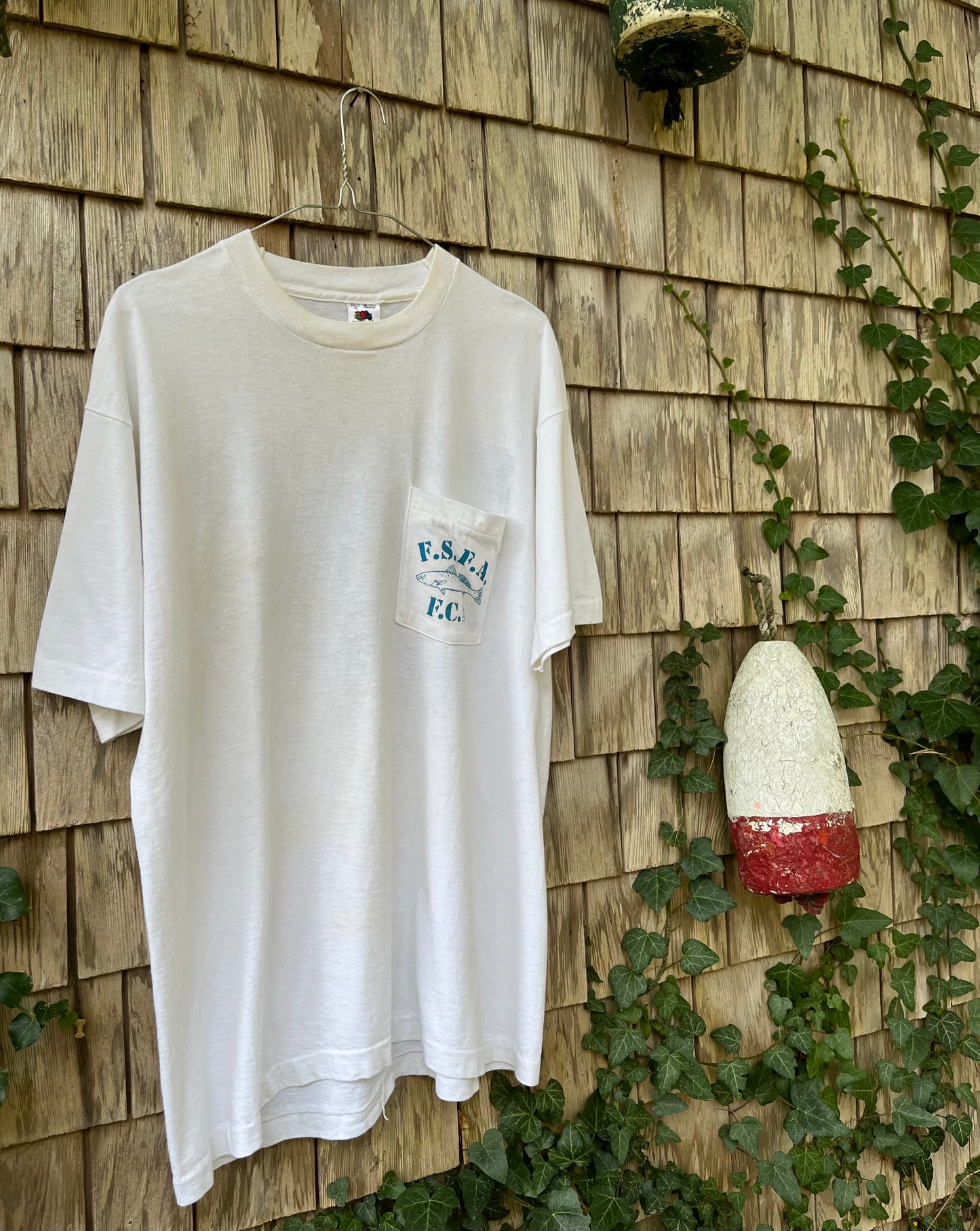 90s Florida Sport Fishing Association Spotted Sea Trout Preservation Pocket T-Shirt (L)