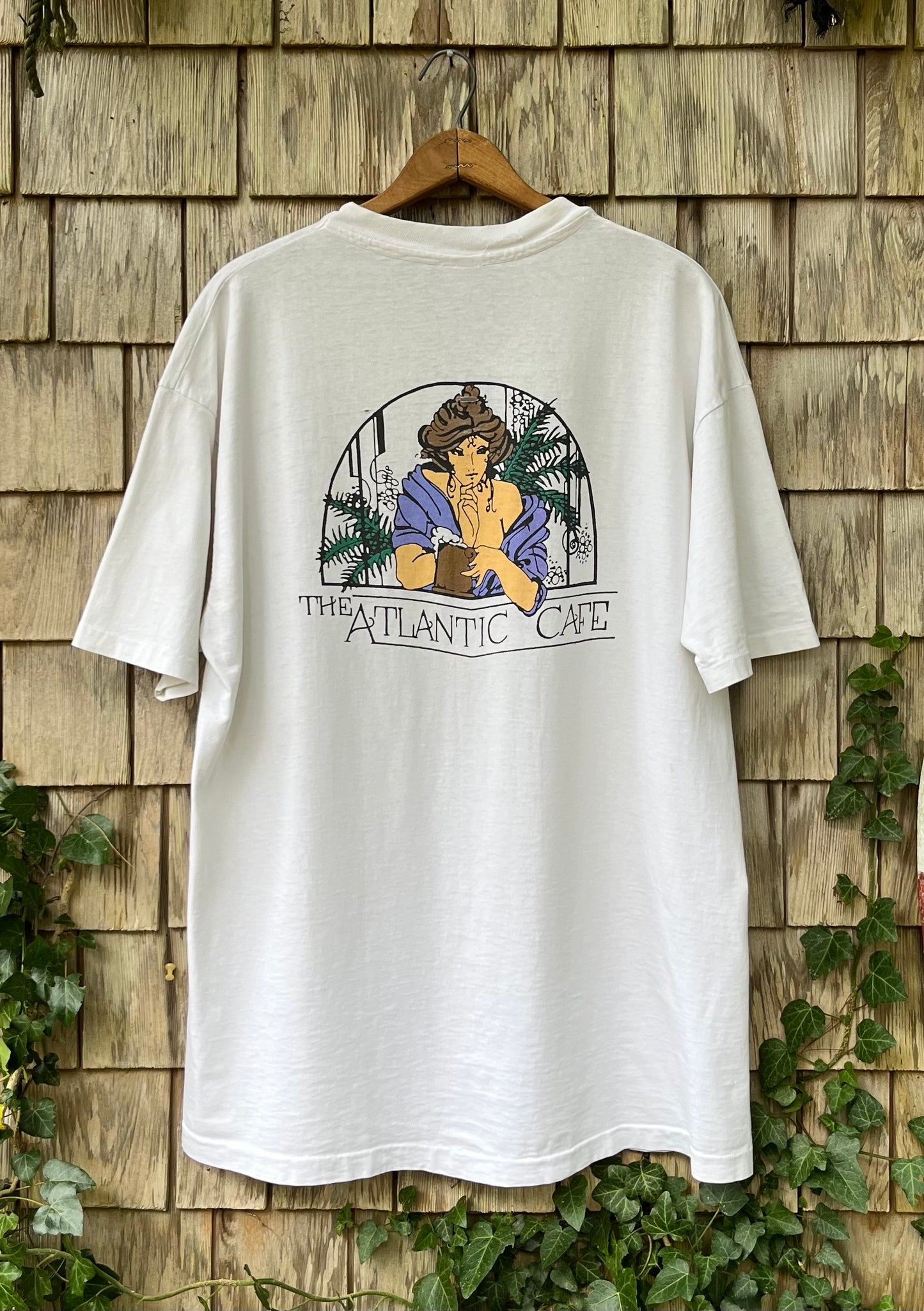 90s The Atlantic Cafe Restaurant and Bar Nantucket T-Shirt (XL)
