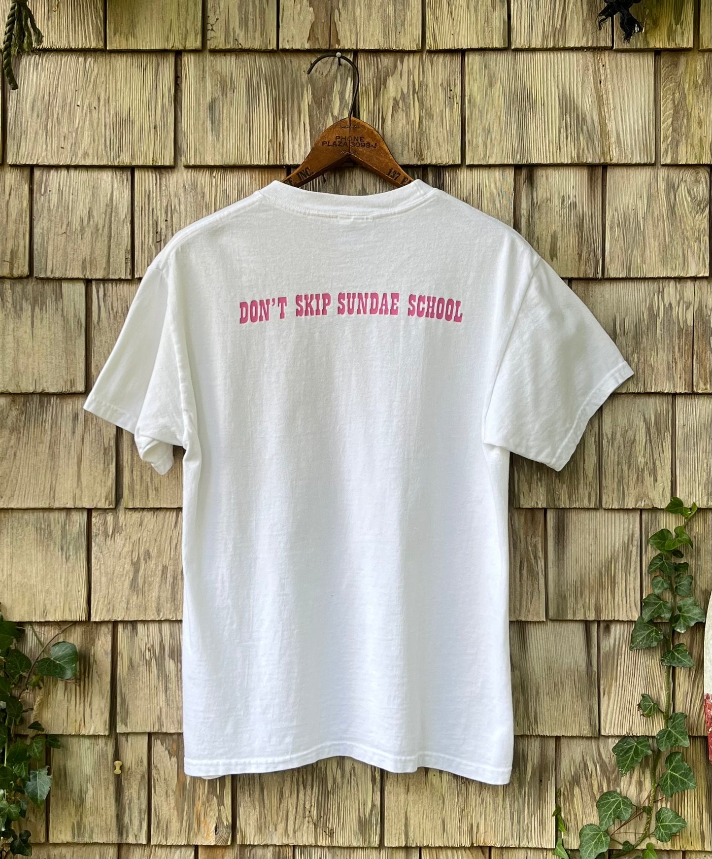 00s Sundae School Ice Cream Shop Dennisport T-Shirt (S)