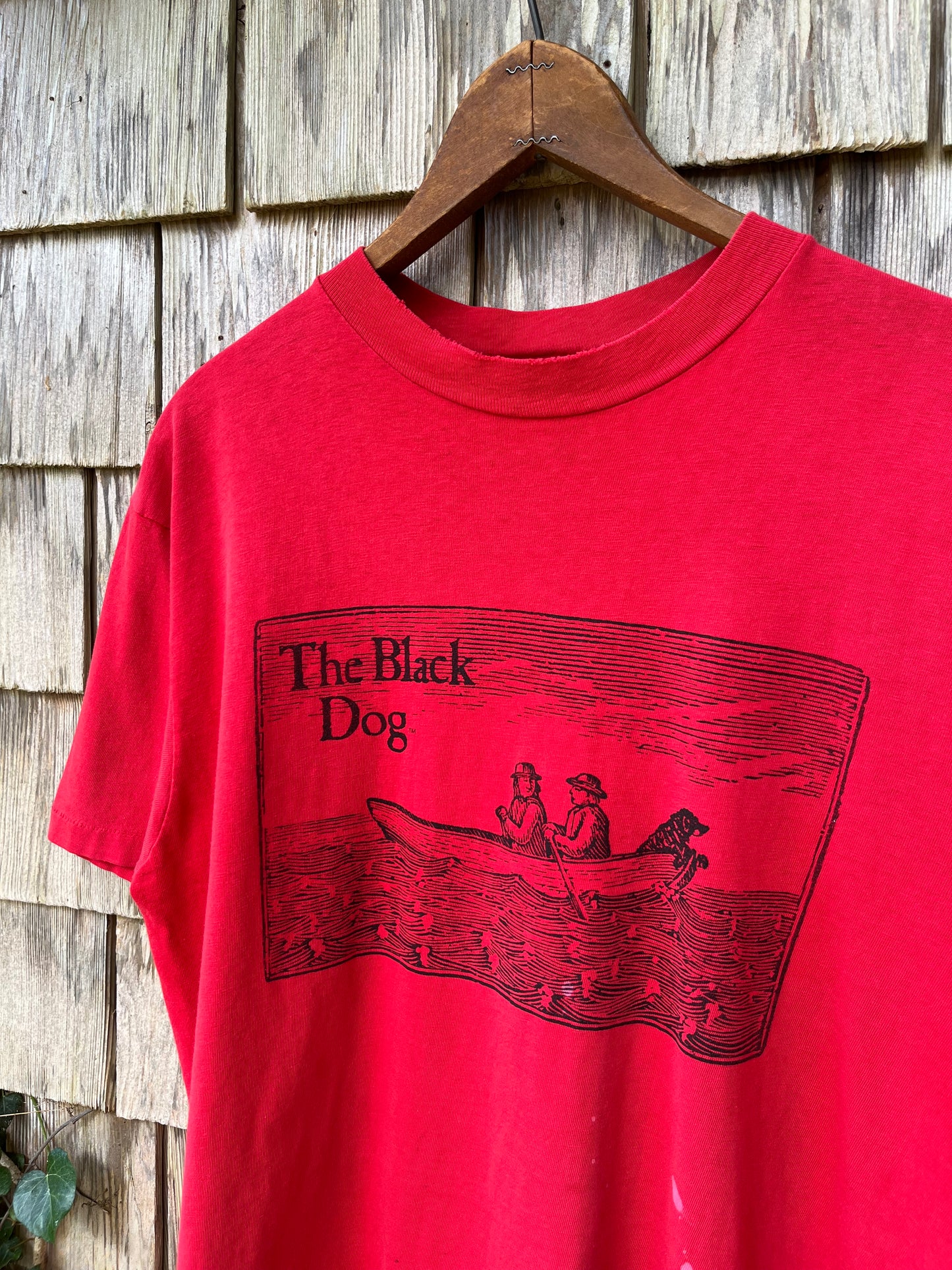 80s The Black Dog Martha's Vineyard Ferryman Logo T-Shirt (M)