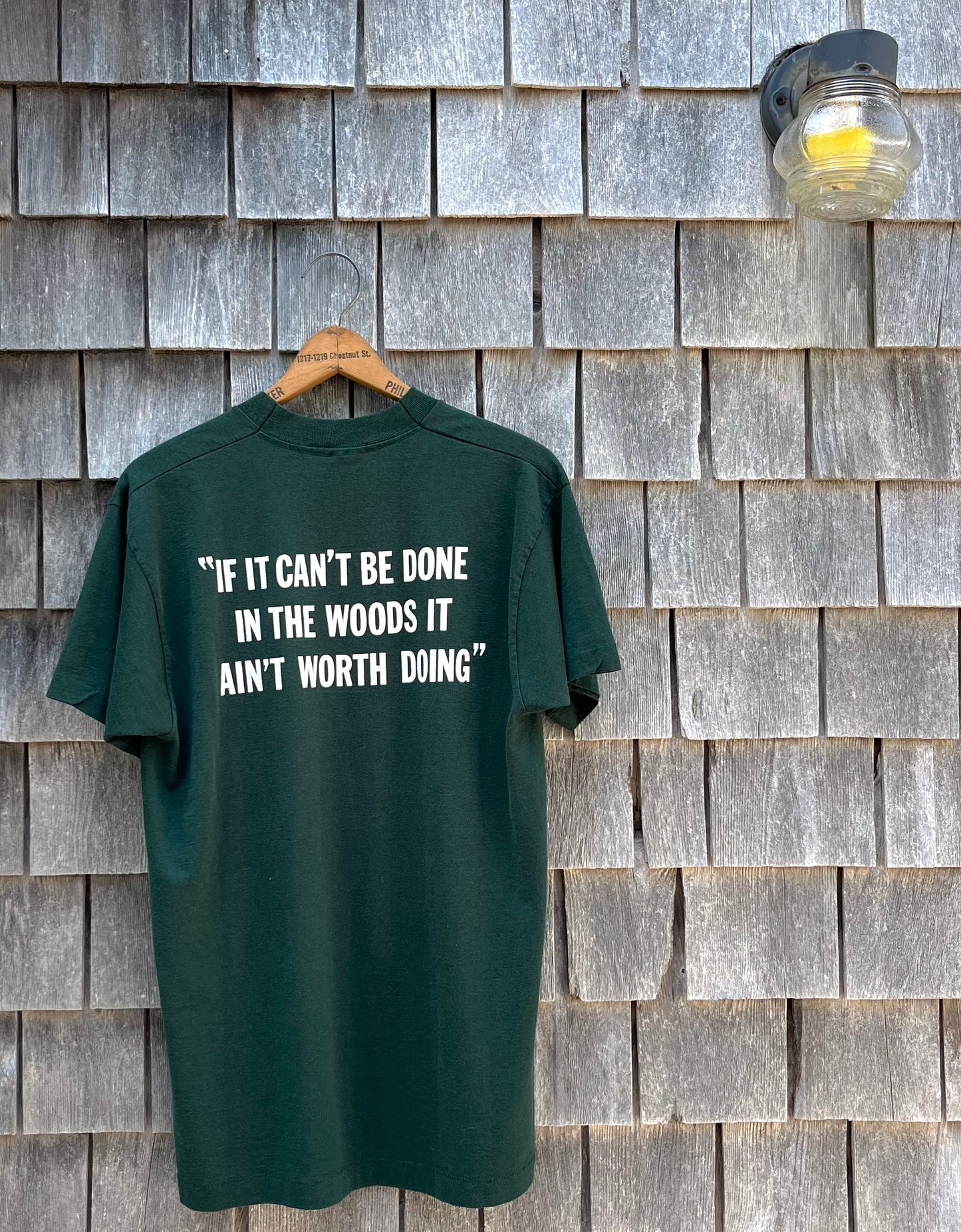 90s "If it Can’t be Done in the Woods it Ain’t Worth Doing" T-Shirt (M/L)