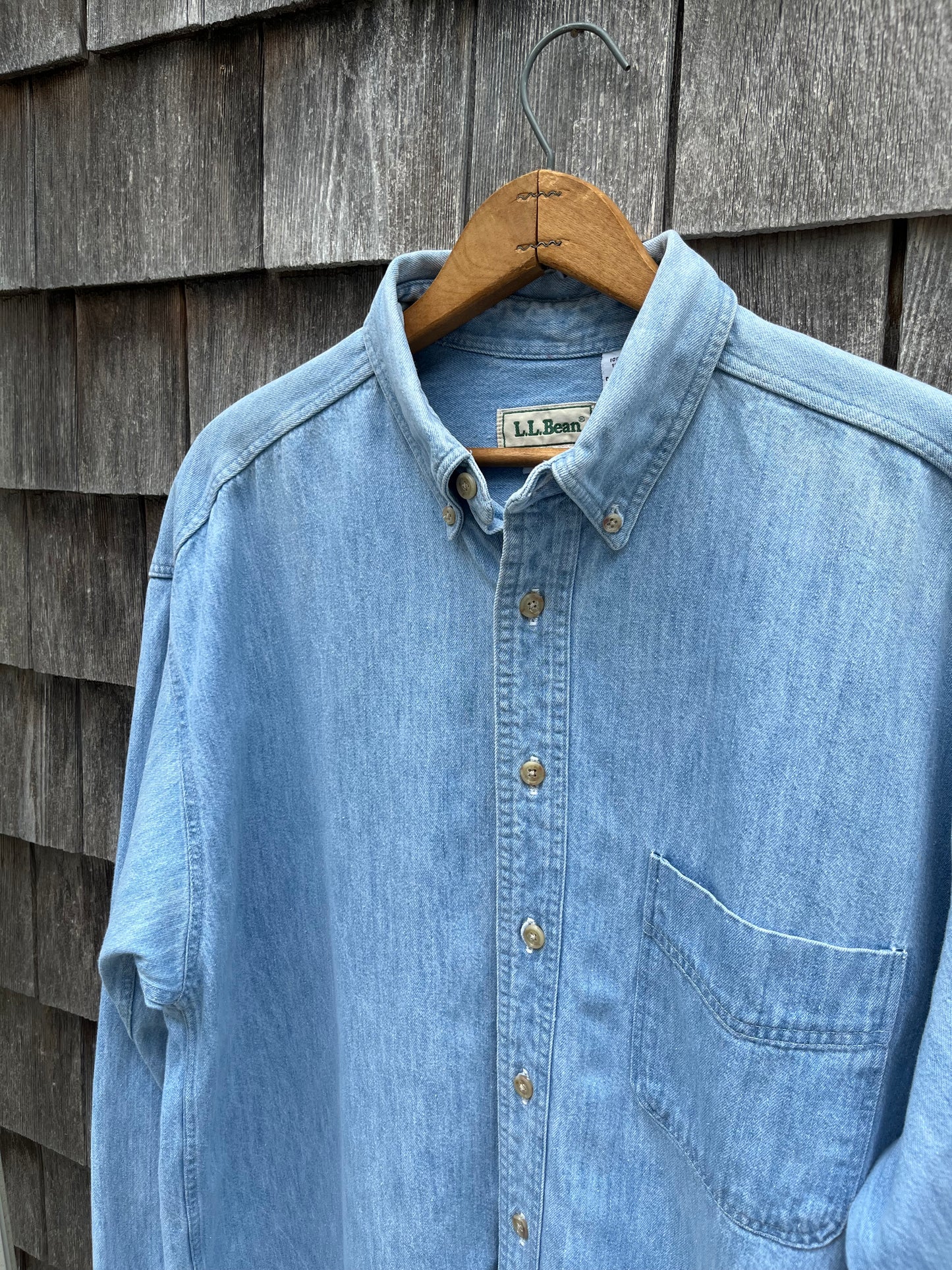 90s L.L. Bean Light Wash Denim Button Down Shirt (XL)