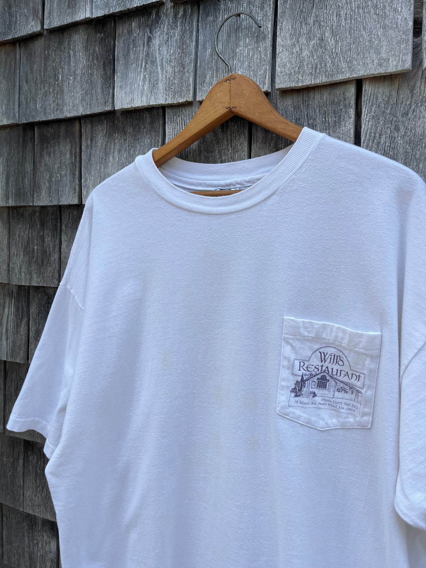 90s Will’s Restaurant Peaks Island Maine Pocket T-Shirt (XL)