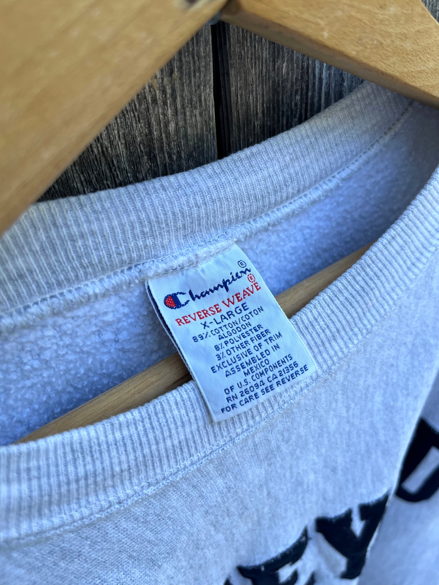 90s Martha’s Vineyard Champion Reverse Weave Sweatshirt (XL)