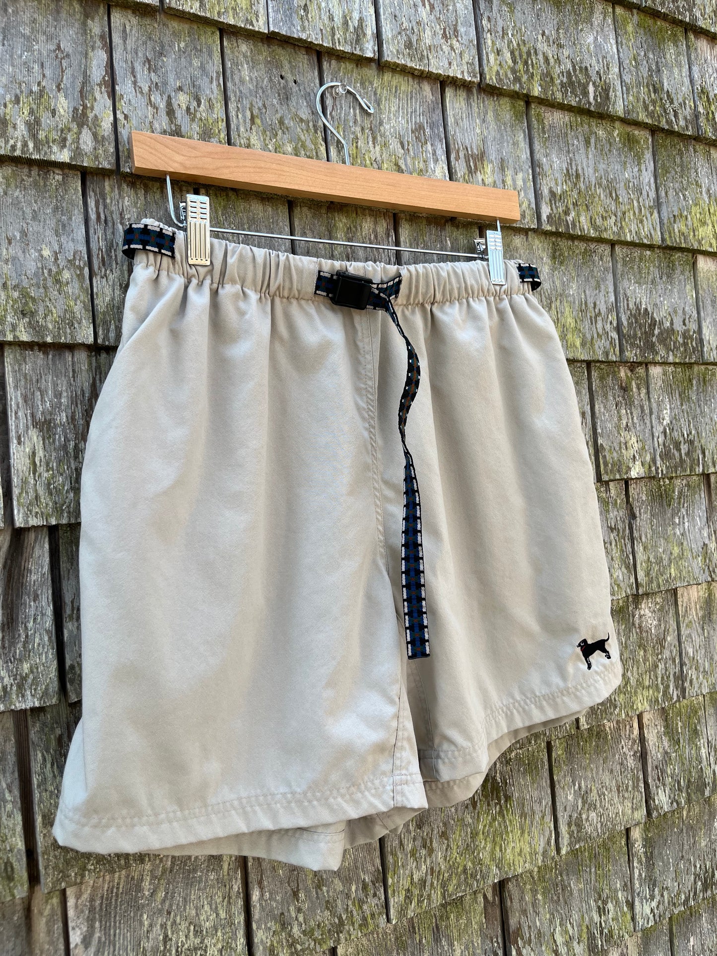 90s Black Dog Martha’s Vineyard Nylon Strap Shorts (32"/6.5")