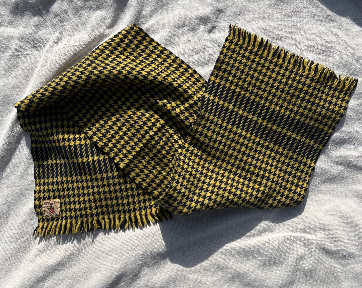 50s Handcraft Inc. Houndstooth Knit Wool Scarf