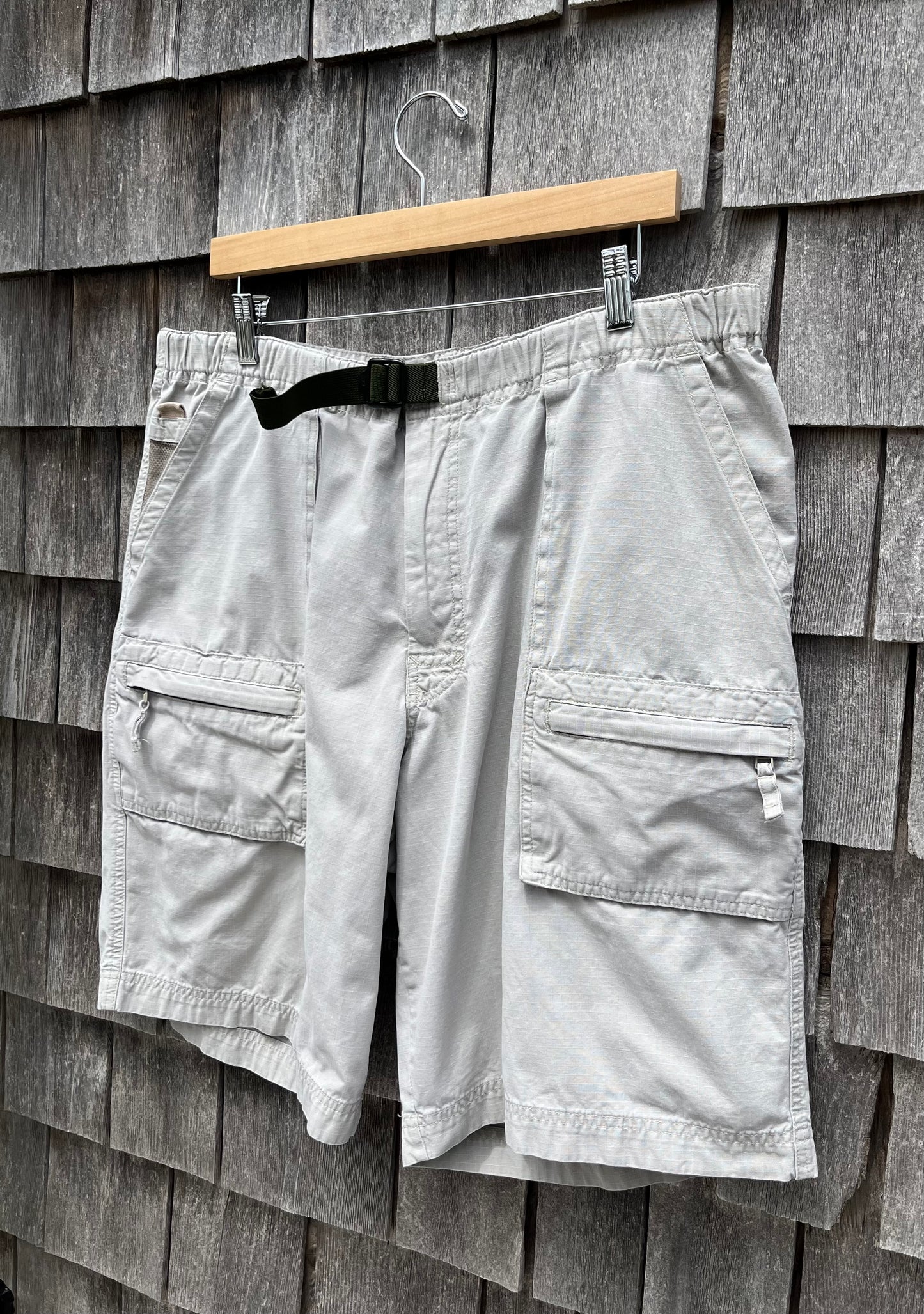 90s GAP Strap Waist Rip Stop Cotton Utility Shorts (XL)