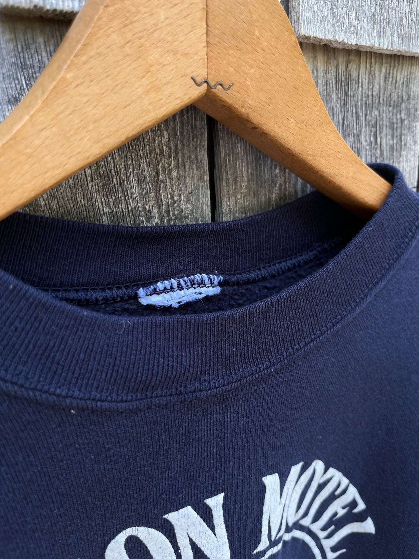 90s Beacon Motel Lincoln New Hampshire Crewneck Sweatshirt (L)