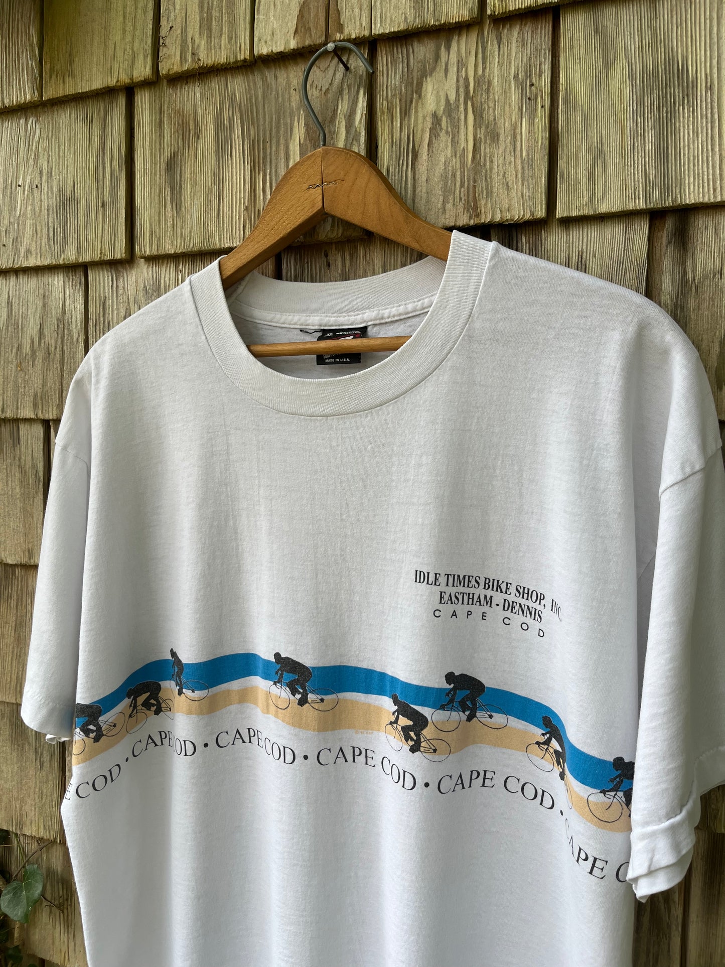 90s Idle Times Bike Shop Eastham Wraparound Print T-Shirt (XL)