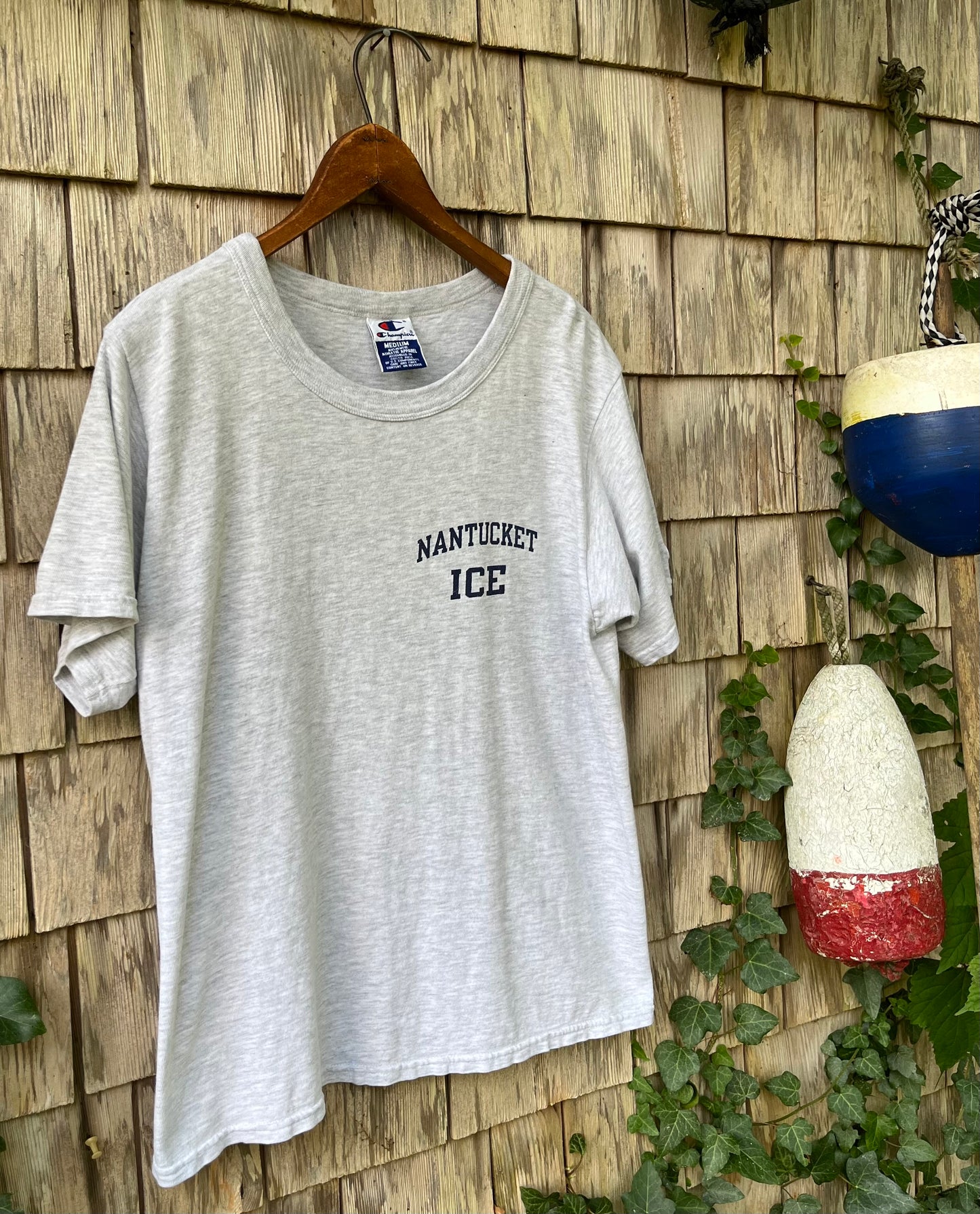 90s Nantucket Ice Hockey Champion T-Shirt (M)