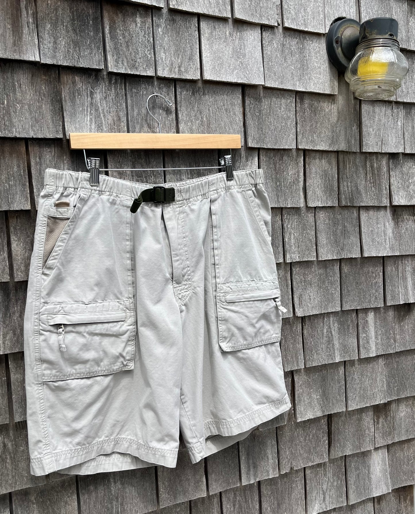 90s GAP Strap Waist Rip Stop Cotton Utility Shorts (XL)