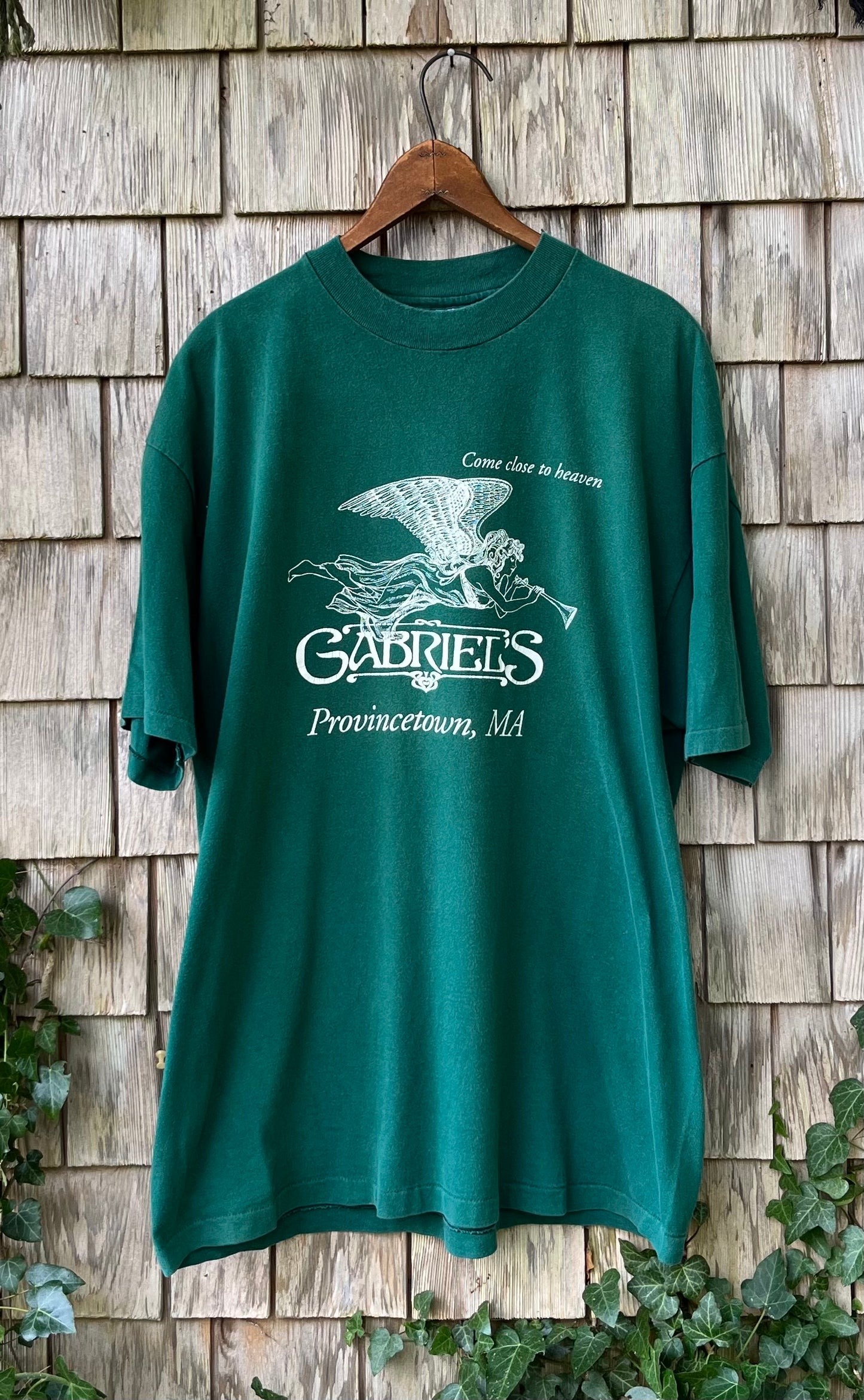 90s Gabriel’s Hotel Provincetown T-Shirt (XL)