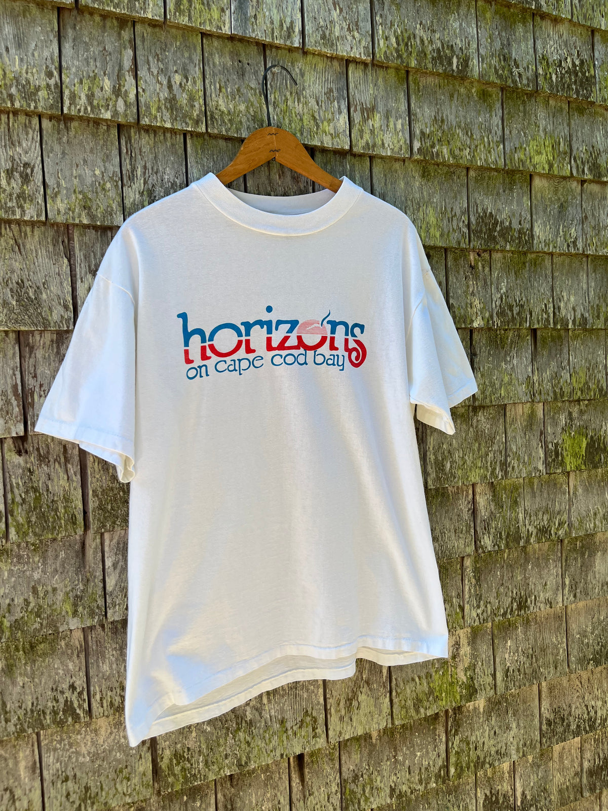 90s Horizons on the Bay Restaurant T-Shirt (L)