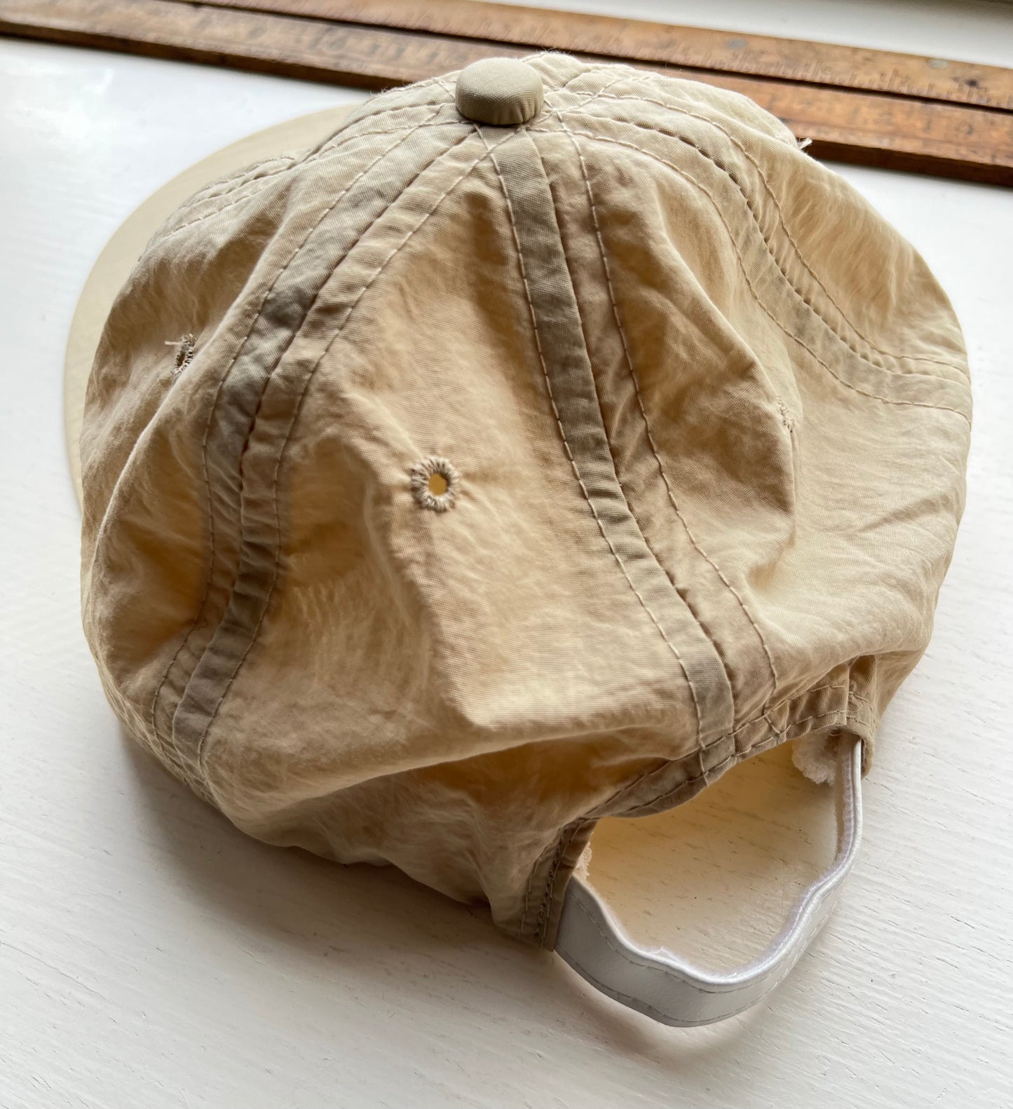 90s The Compleat Angler Connecticut Strapback Nylon Long-Bill Cap (L/XL)