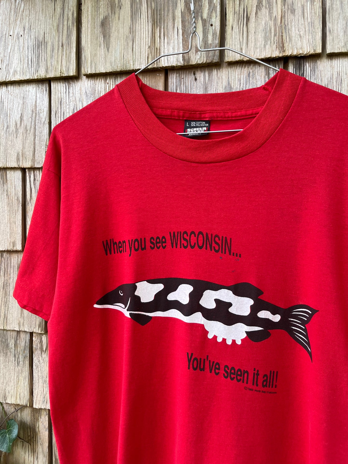 90s Wisconsin Cow Print Musky T-Shirt (M)
