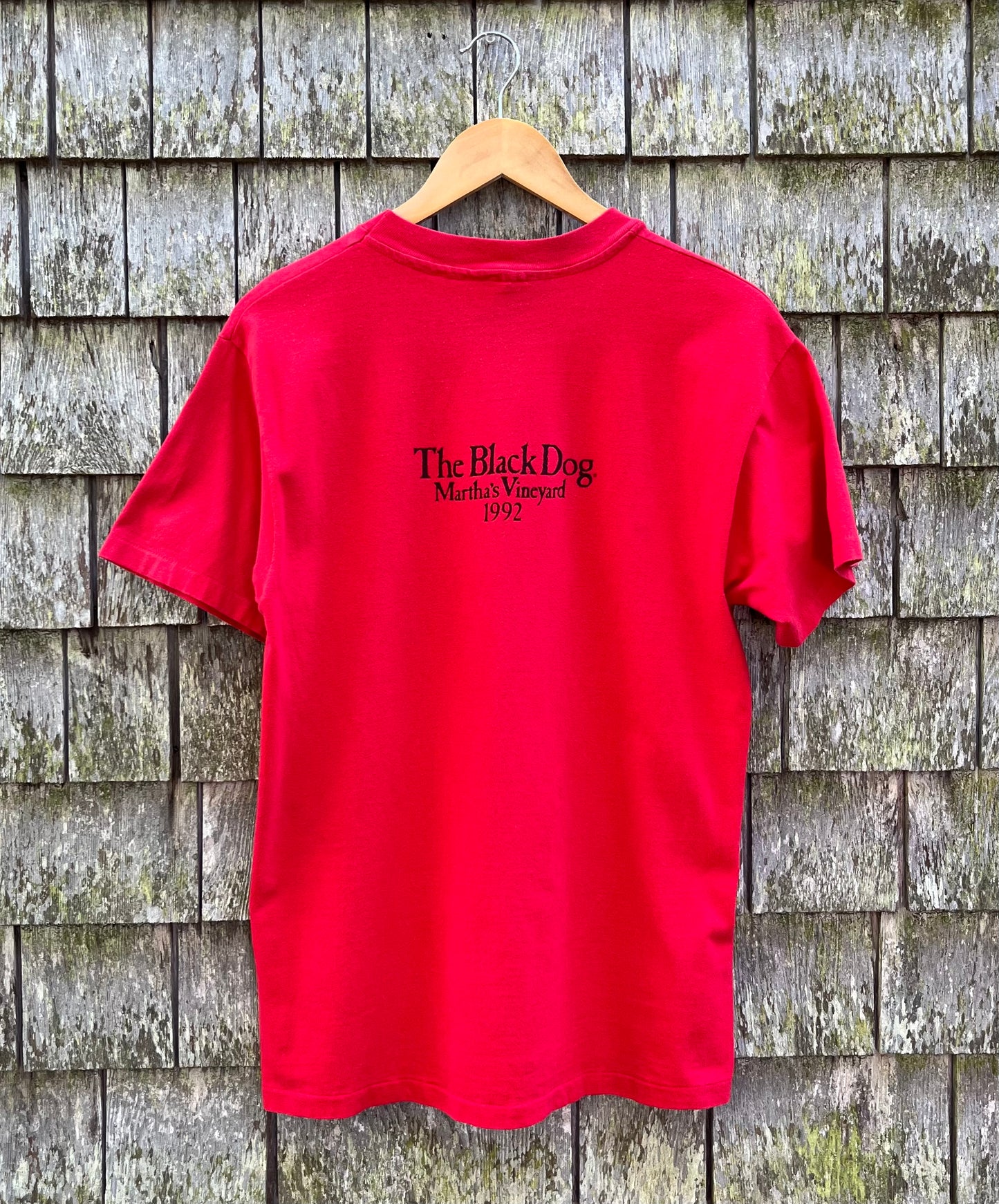 90s Black Dog Martha’s Vineyard Ferryman Logo T-Shirt (M)