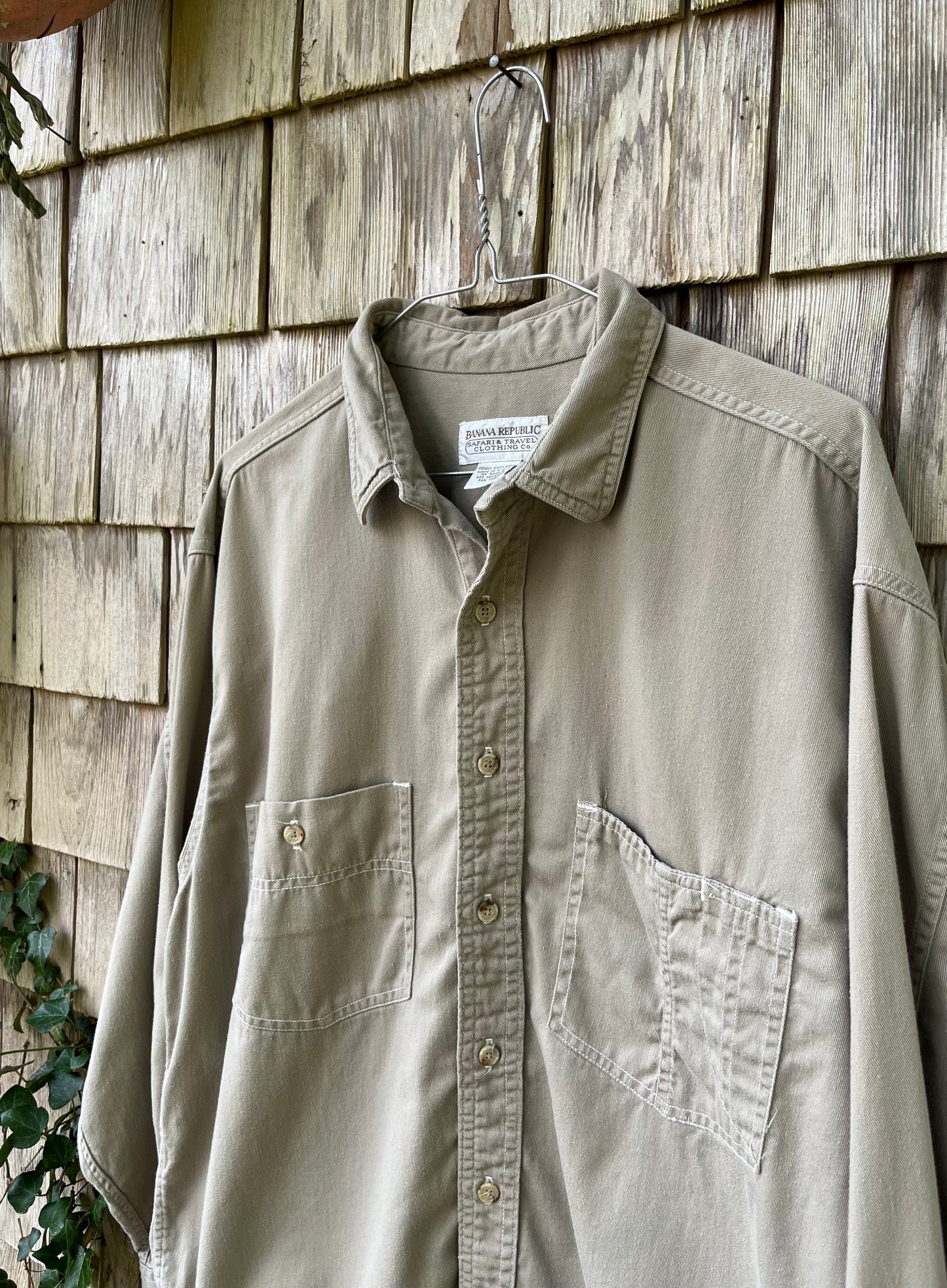 90s Banana Republic Cotton Twill Button Front Field Shirt (L)
