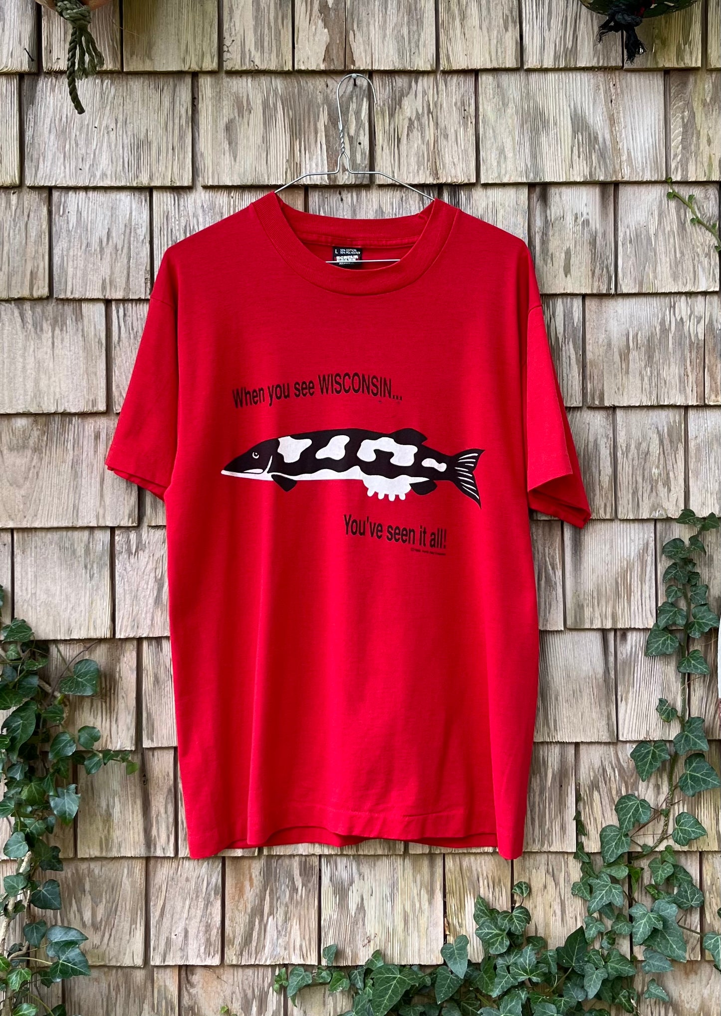 90s Wisconsin Cow Print Musky T-Shirt (M)