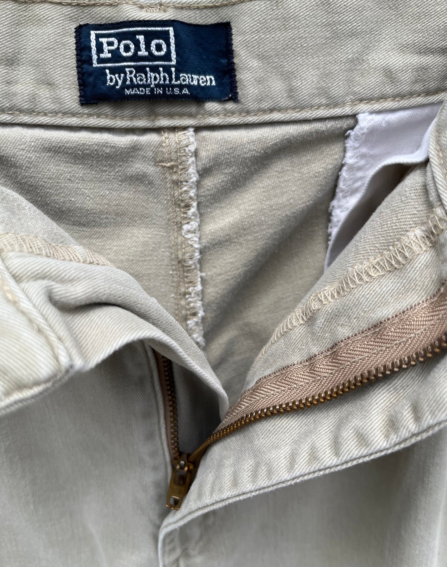 90s Polo Ralph Lauren Pleat Front Cotton Shorts (32/9)