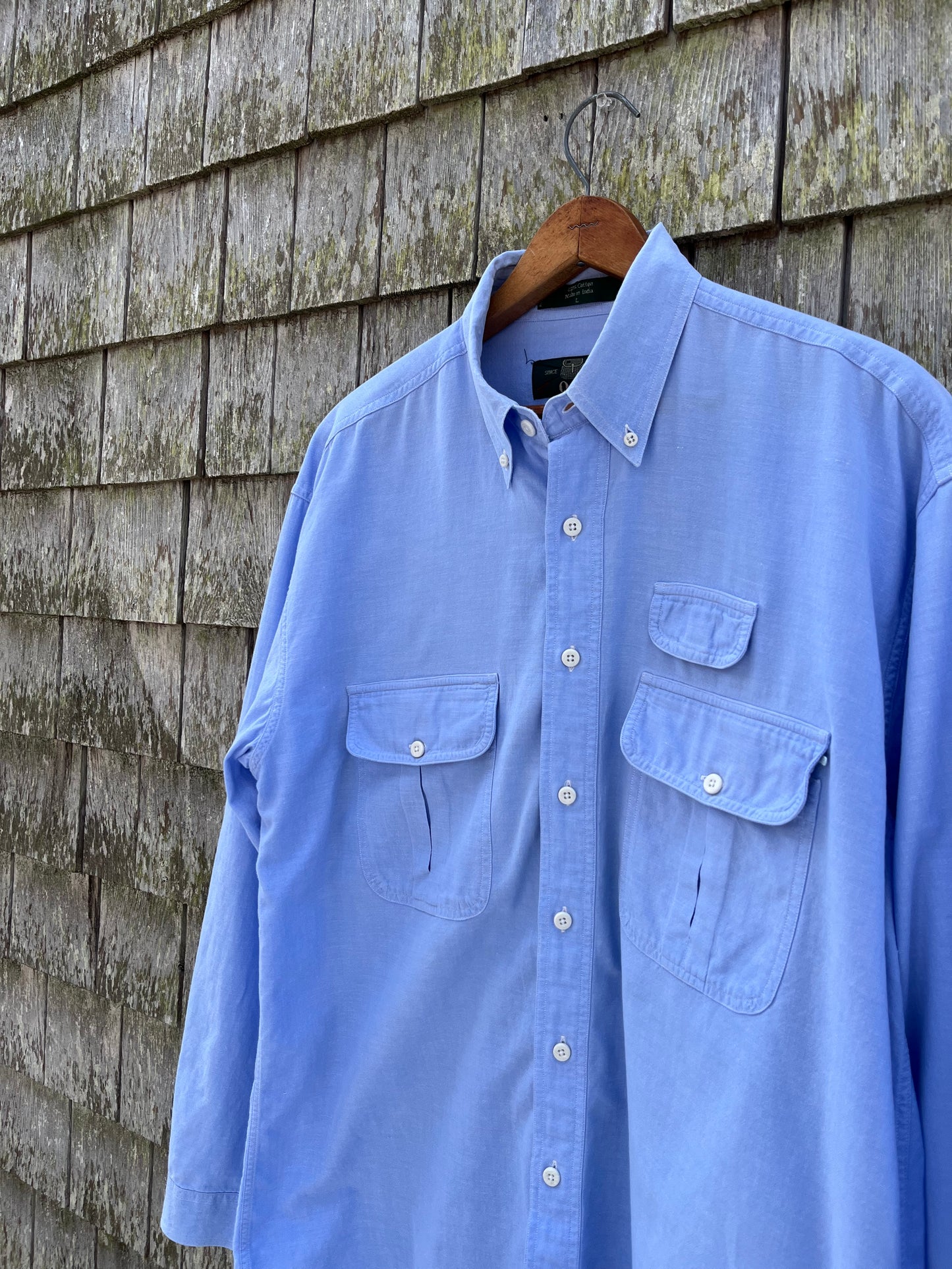 90s Orvis Lightweight Cotton Button Down Guide Shirt (L/XL)