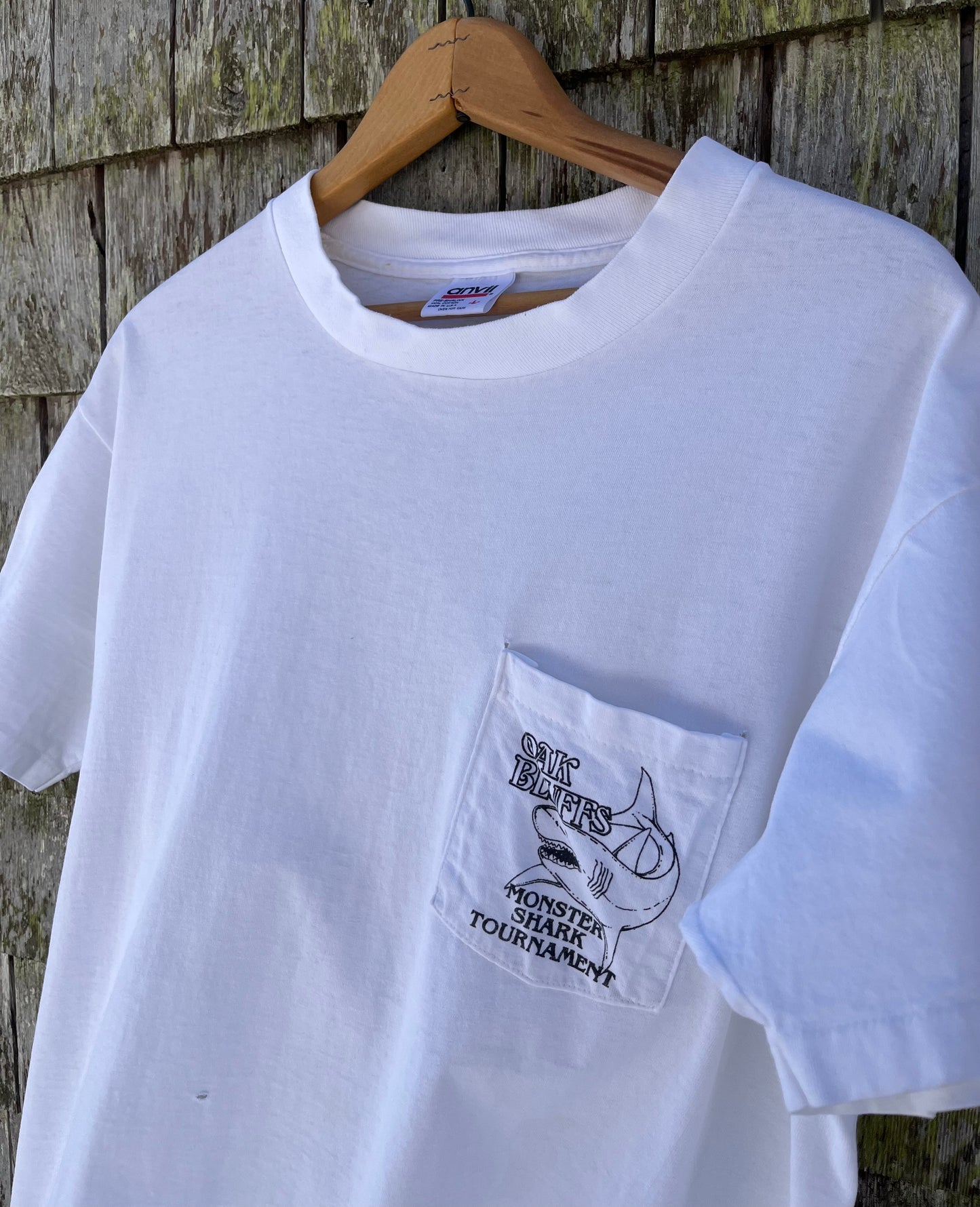 90s Oak Bluffs Monster Shark Tournament Martha’s Vineyard Pocket T-Shirt (L)