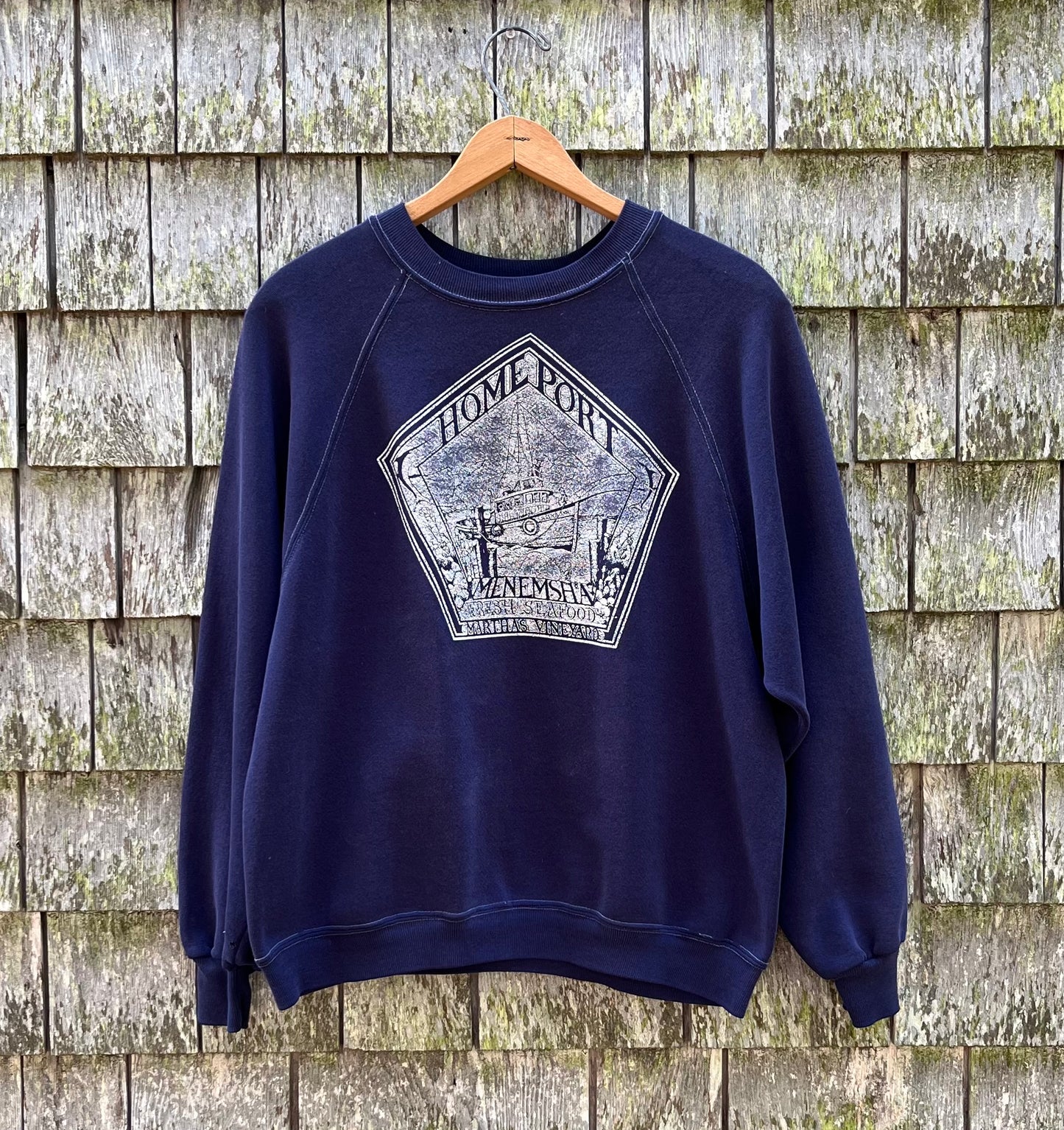 80s The Homeport Restaurant Martha’s Vineyard Crewneck Raglan Sleeve Sweatshirt (M/L)