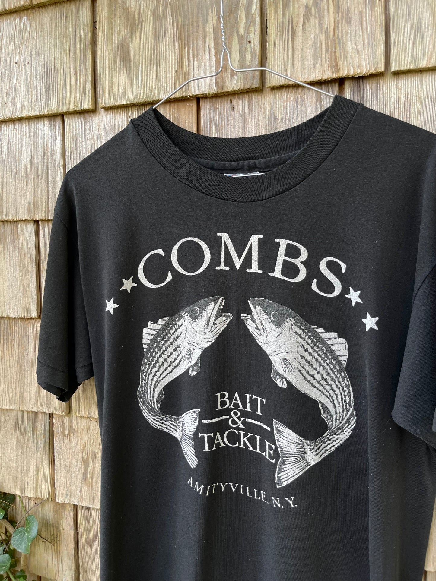 90s Combs Bait & Tackle Amityville New York T-Shirt (M)
