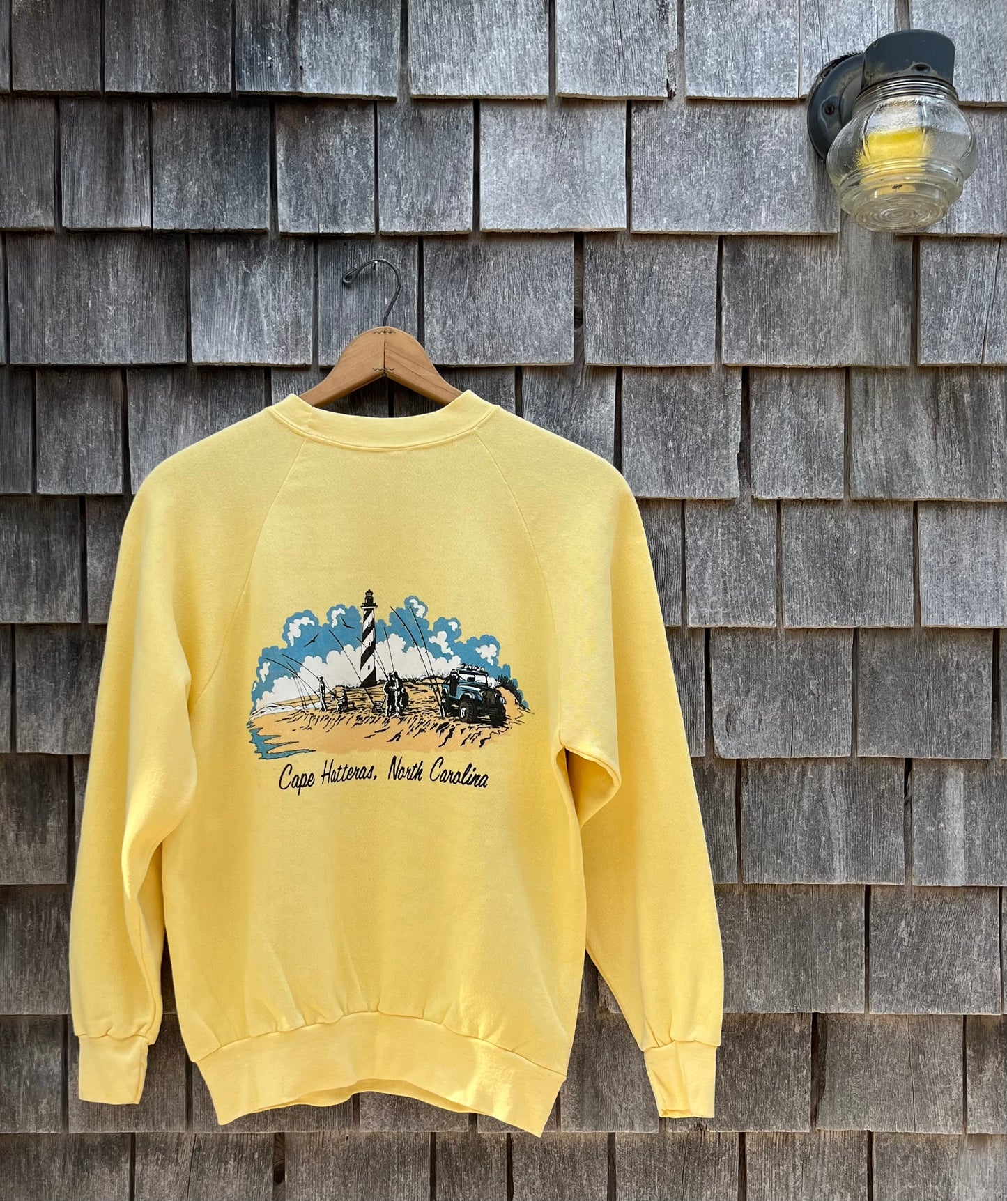 80s Teach’s Lair Island Yacht Club Cape Hatteras North Carolina Crewneck Sweatshirt (L)