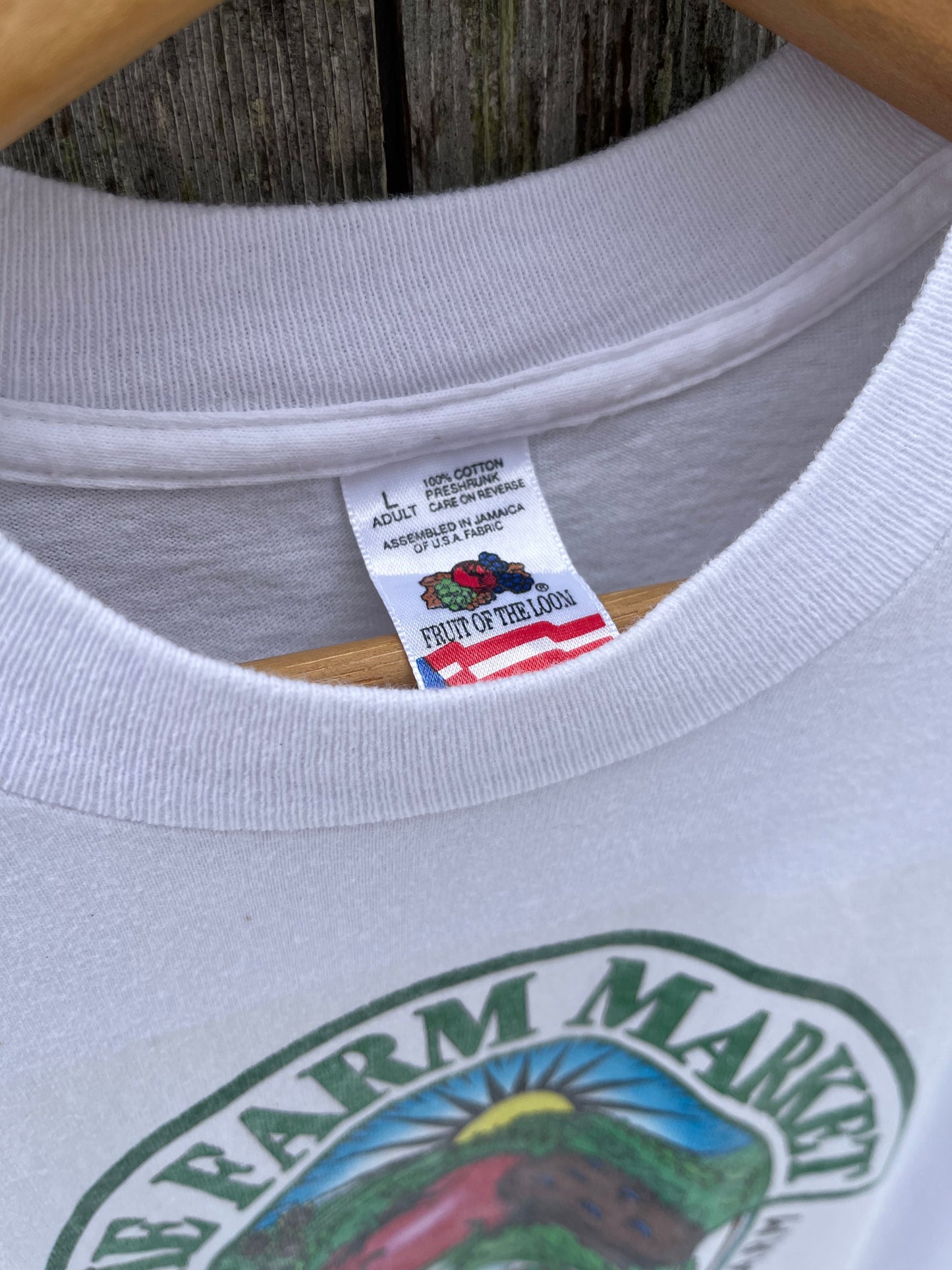 90s Bartlett Ocean View Farm Market Nantucket T-Shirt (M)
