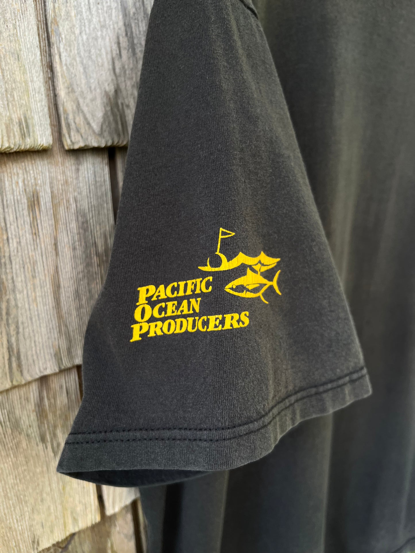 90s Kaneohe Yacht Club Hawaii Open Fishing Tournament Pocket T-Shirt (XL)