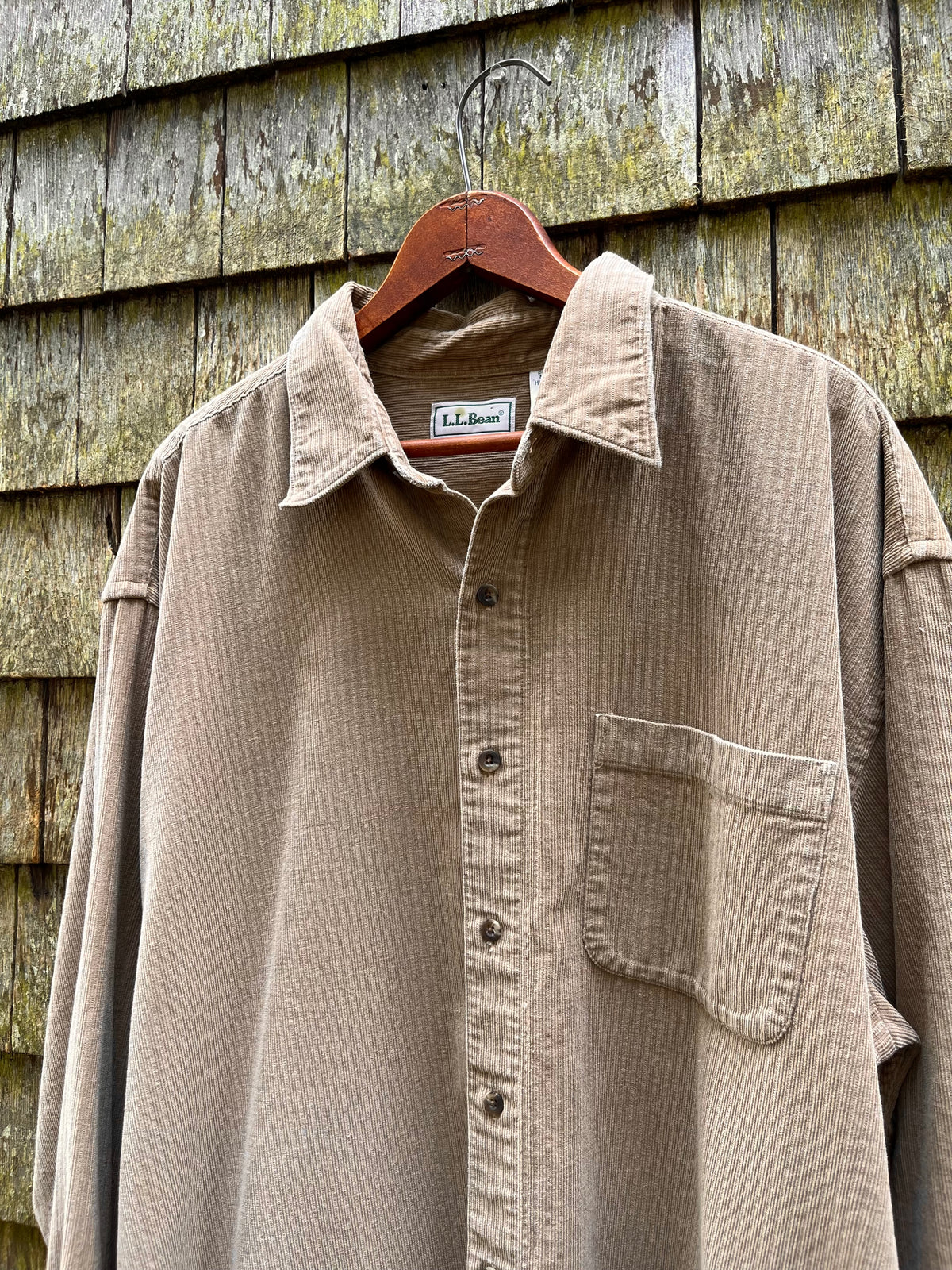 90s L.L. Bean Corduroy Button Up Shirt (XL)