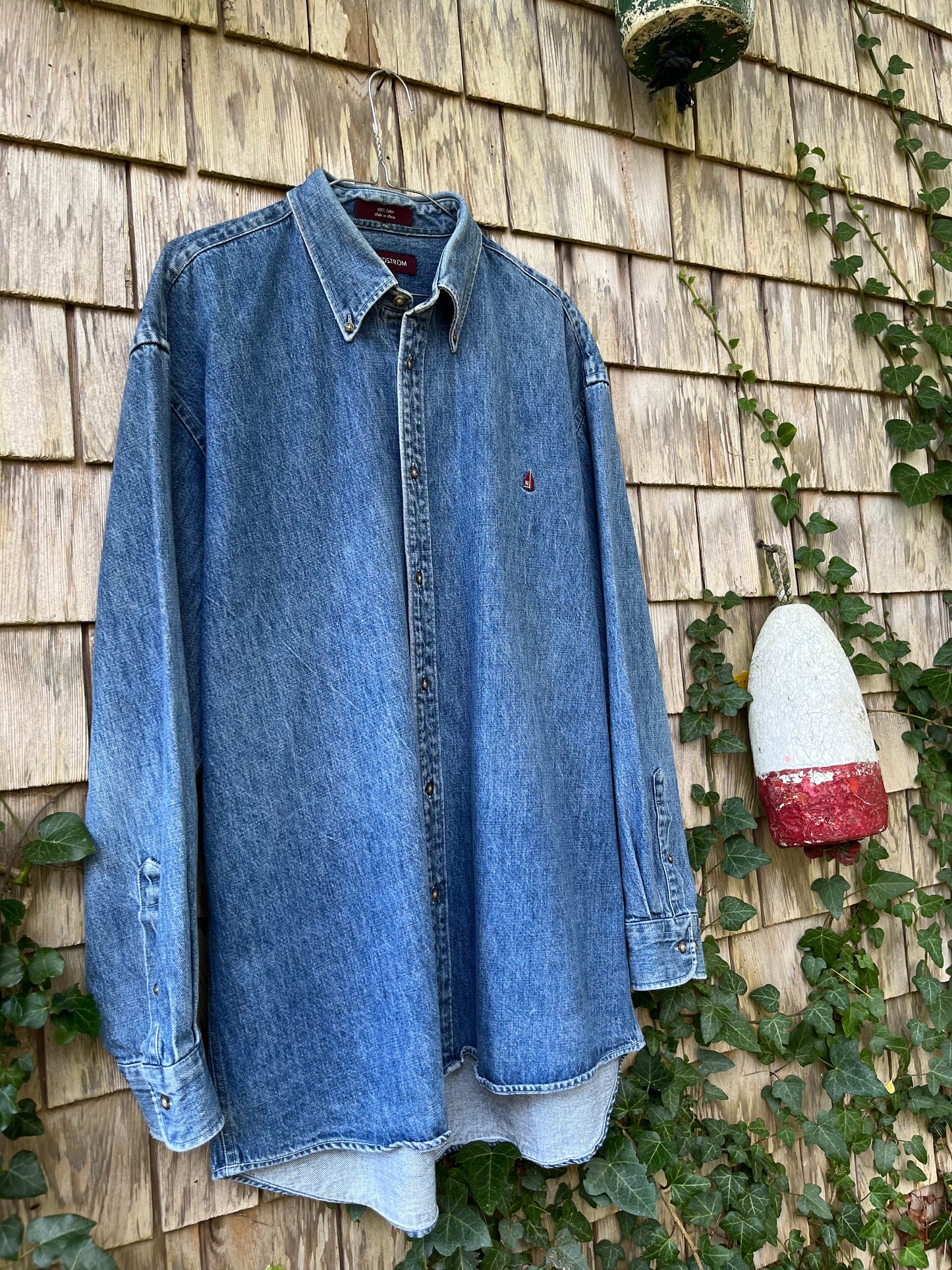 90s Nordstrom Heavyweight Cotton Denim Button Down Shirt (XL)