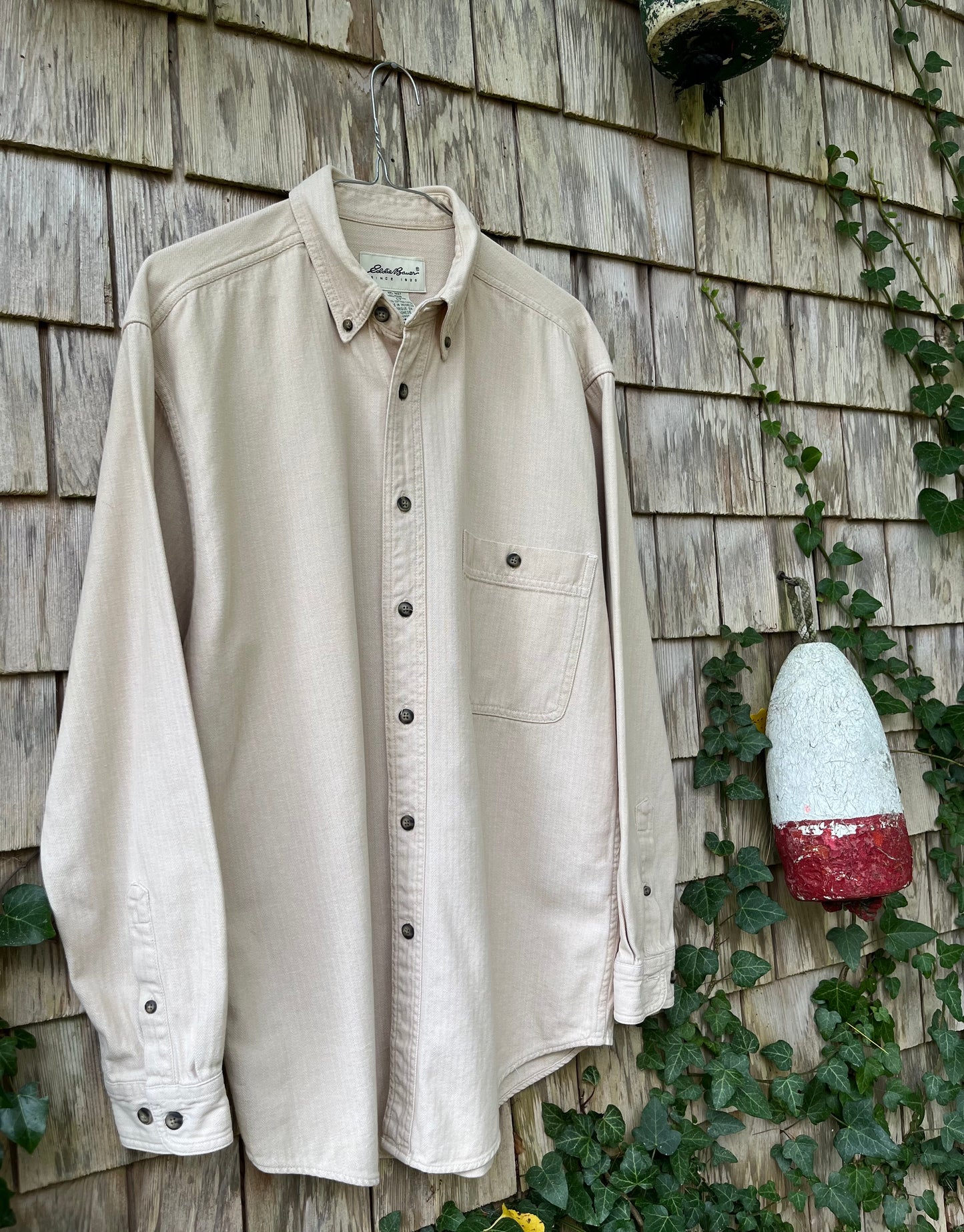 90s Eddie Bauer Herringbone Twill Weave Cotton Button Down Shirt (L)