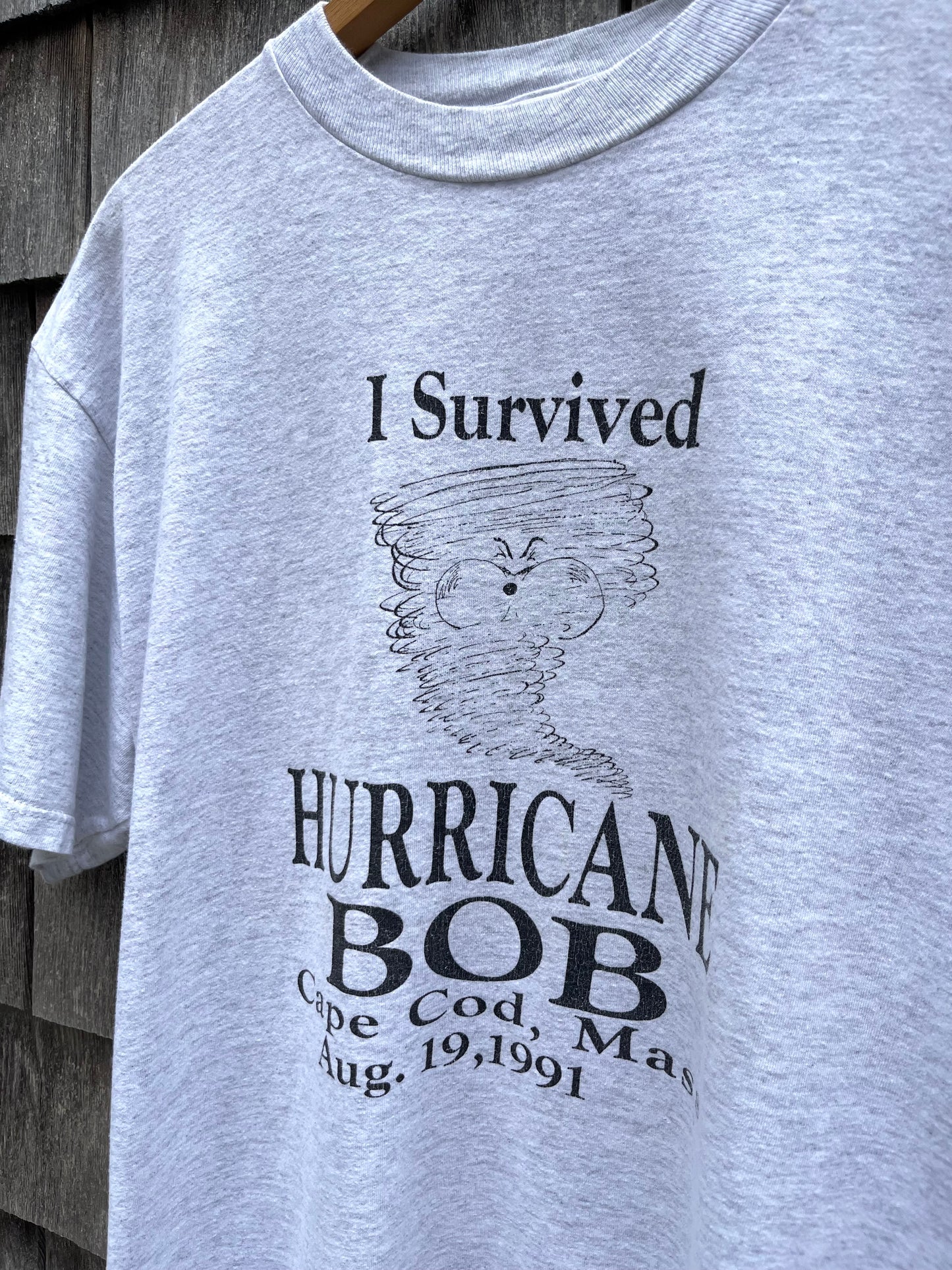 90s I Survived Hurricane Bob Cape Cod August 1991 T-Shirt (L)