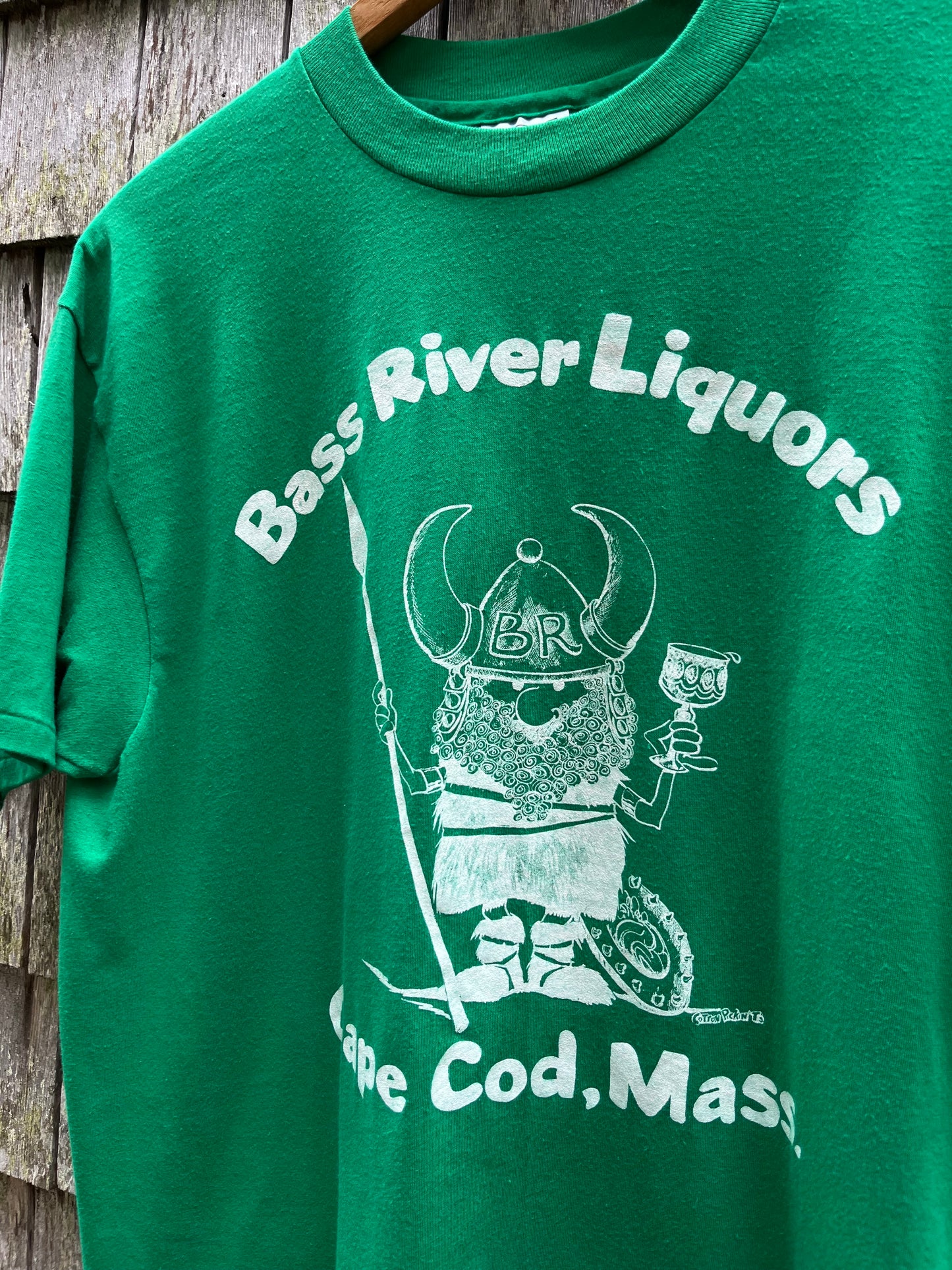 80s Bass River Liquors Yarmouth T-Shirt (M/L)