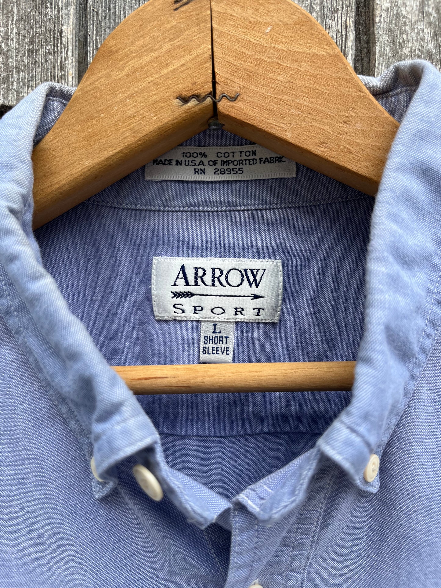 90s Arrow Sport Short Sleeve Cotton Chambray Button Down Shirt (L)