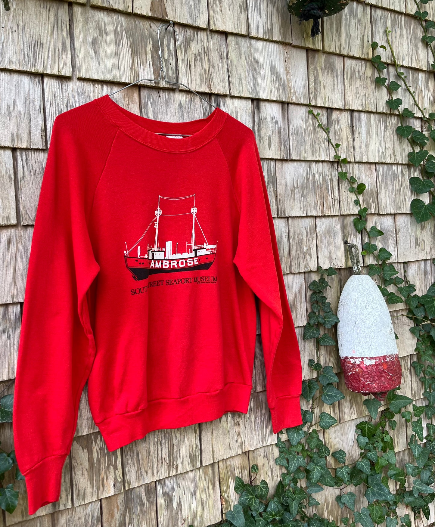 80s Ambrose Lightship South Street Seaport Museum NYC Raglan Sleeve Crewneck Sweatshirt (M)